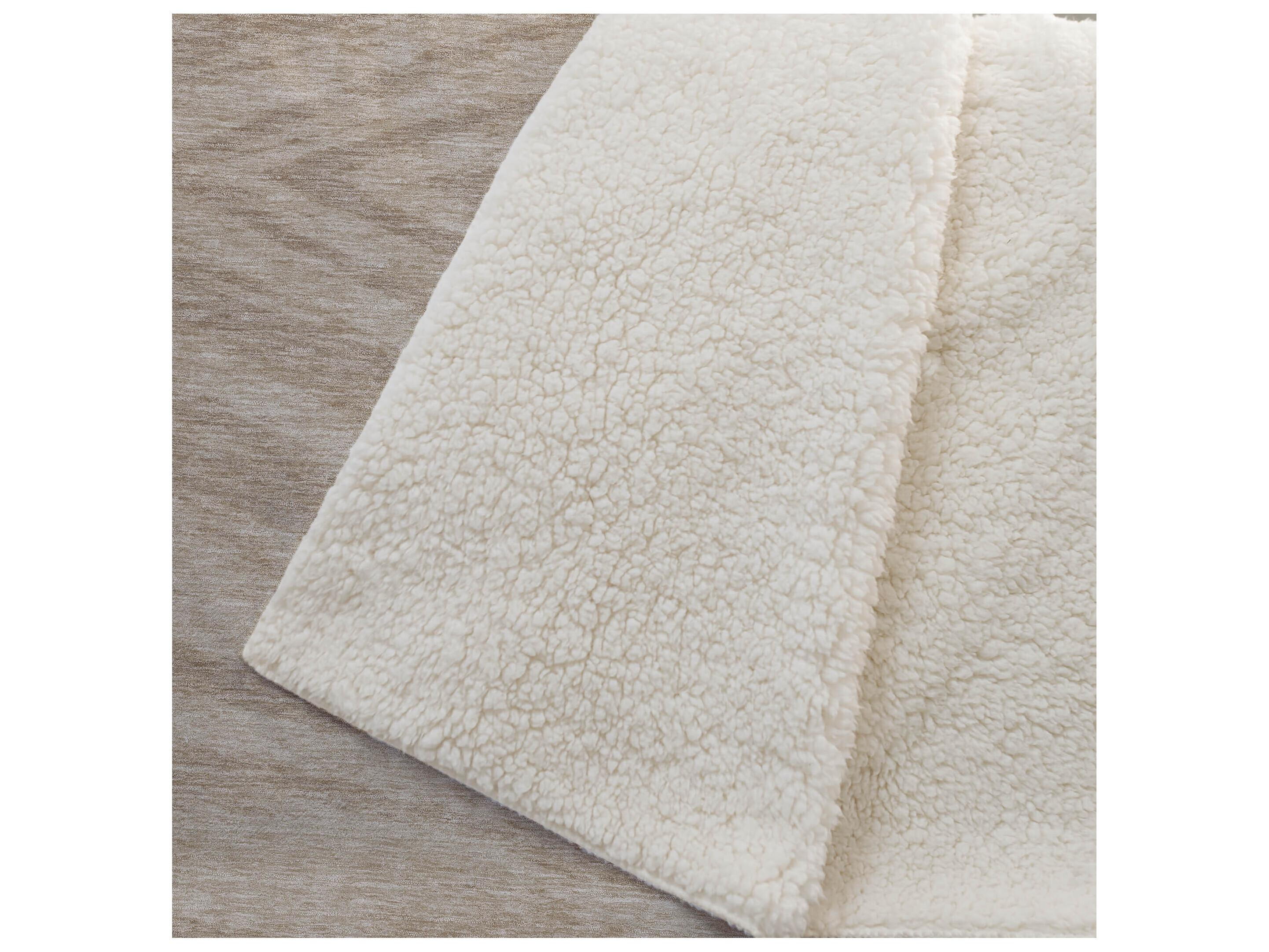 Dalyn Sherpa Brown Polyester Throw