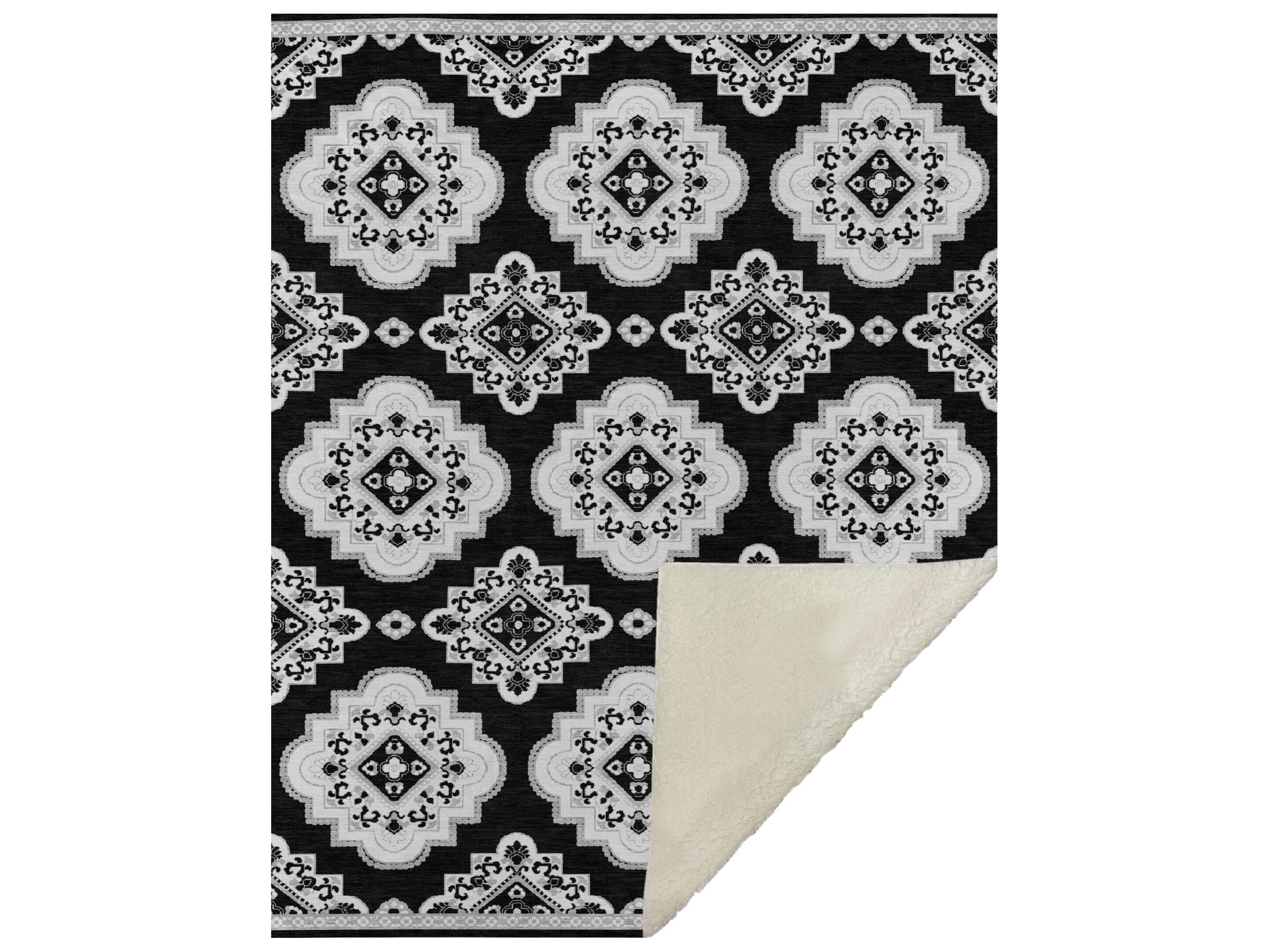 Dalyn Sherpa Black Polyester Throw