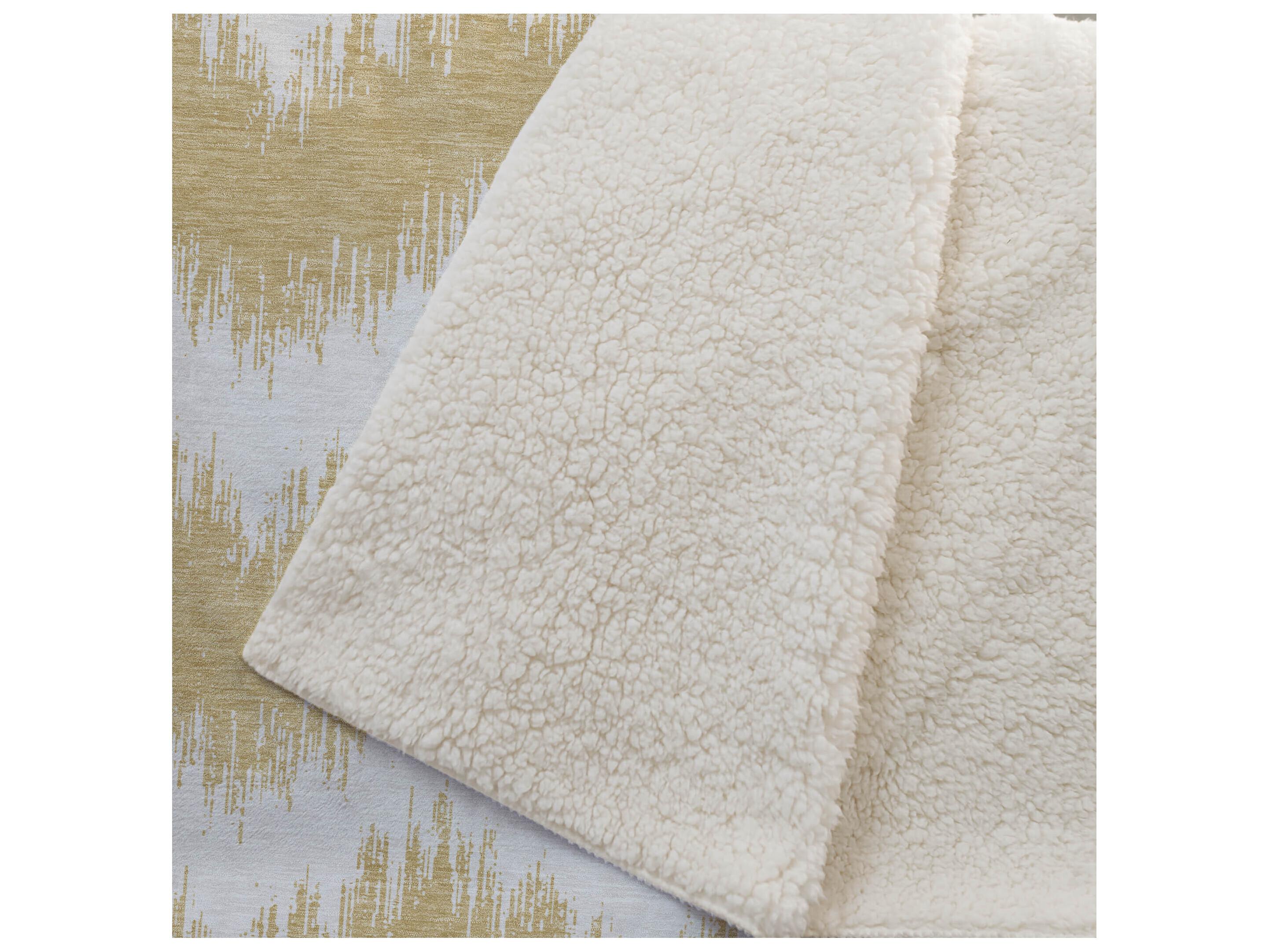 Dalyn Sherpa Gold Polyester Throw
