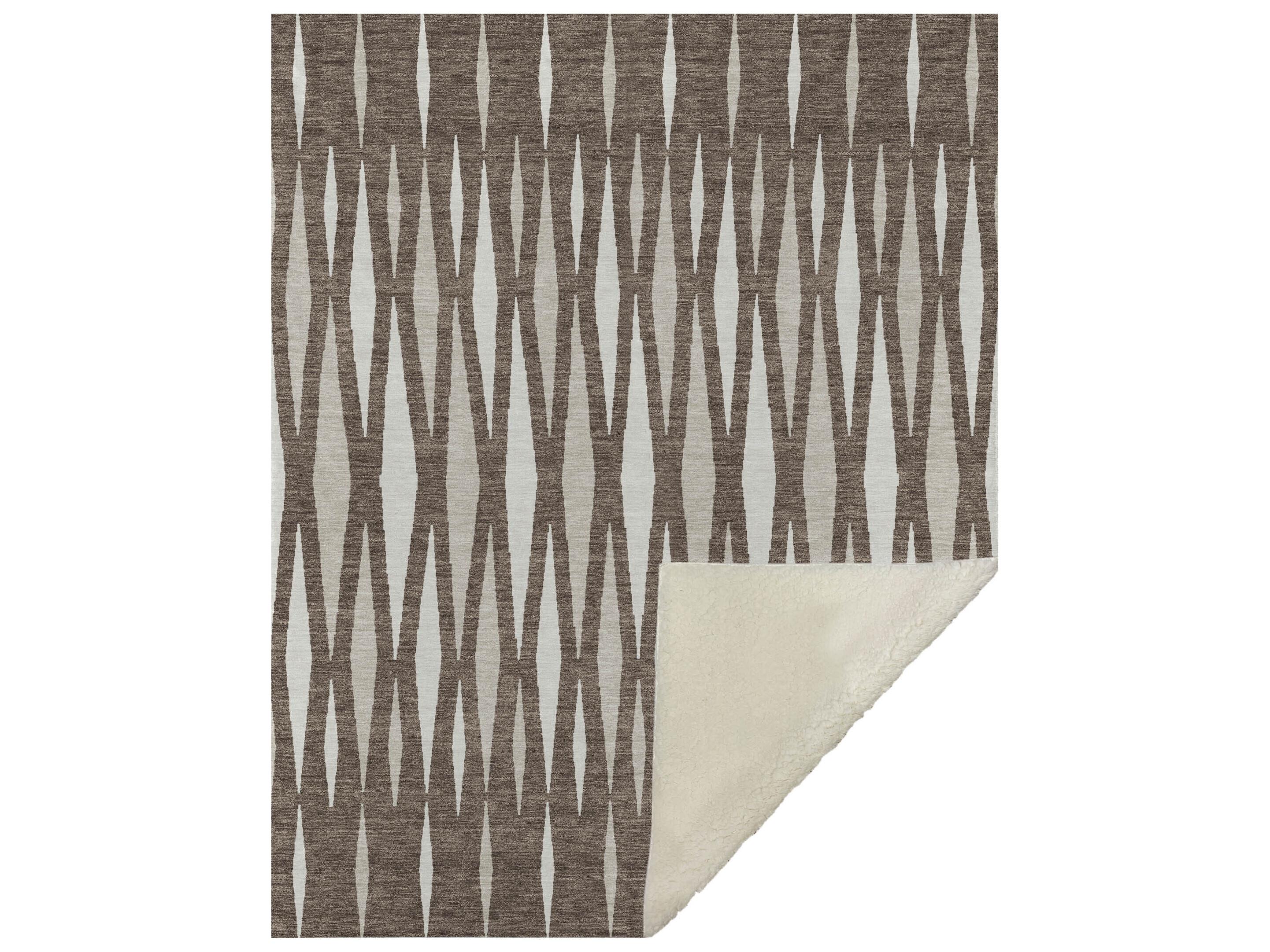 Dalyn Sherpa Brown Polyester Throw