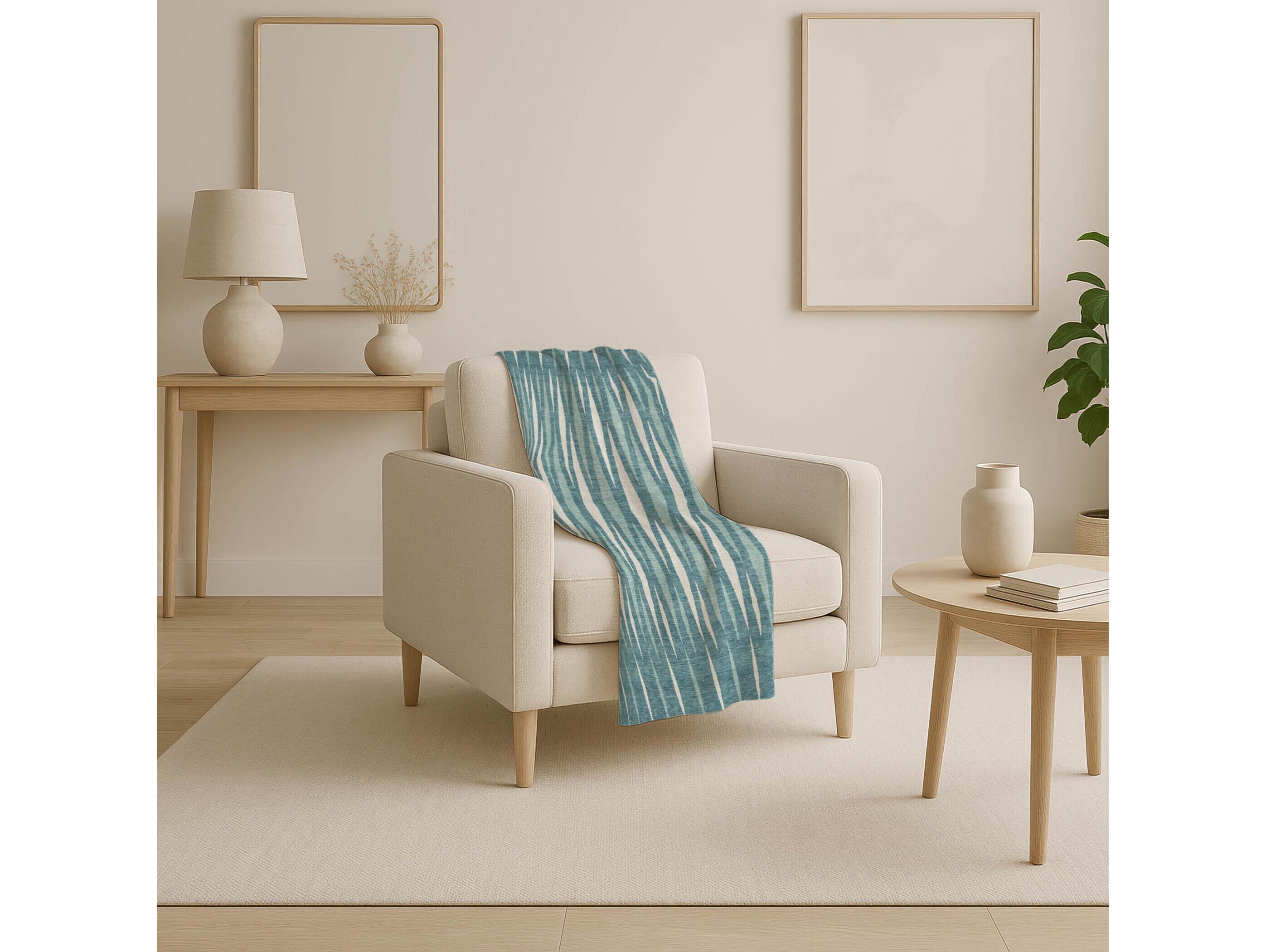 Dalyn Sherpa Teal Polyester Throw