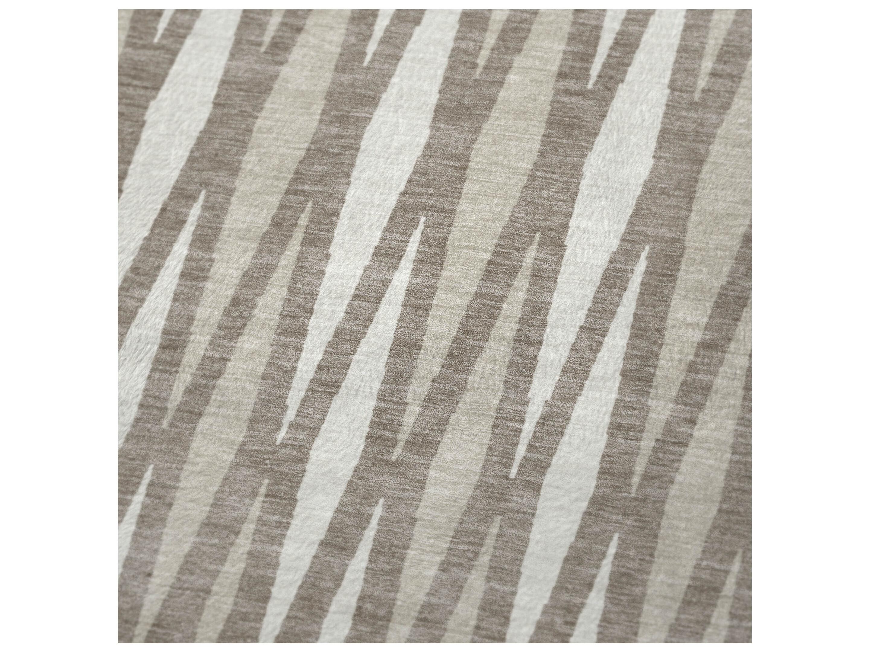 Dalyn Sherpa Brown Polyester Throw