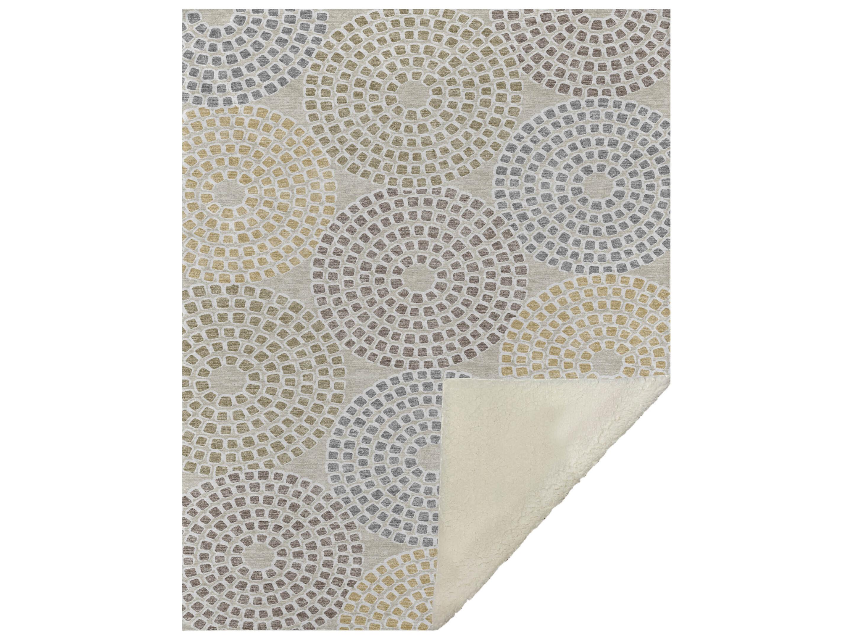 Dalyn Sherpa Brown Polyester Throw