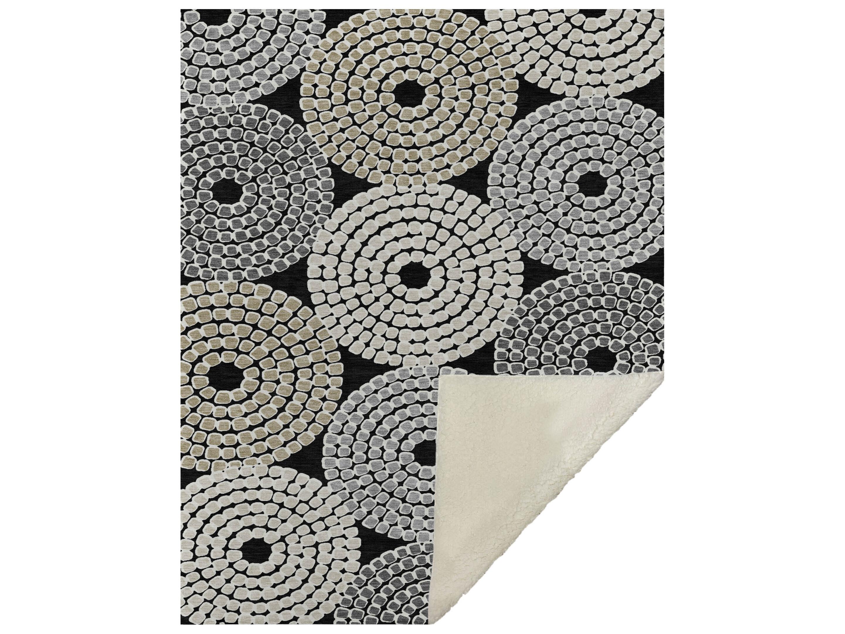 Dalyn Sherpa Black Polyester Throw