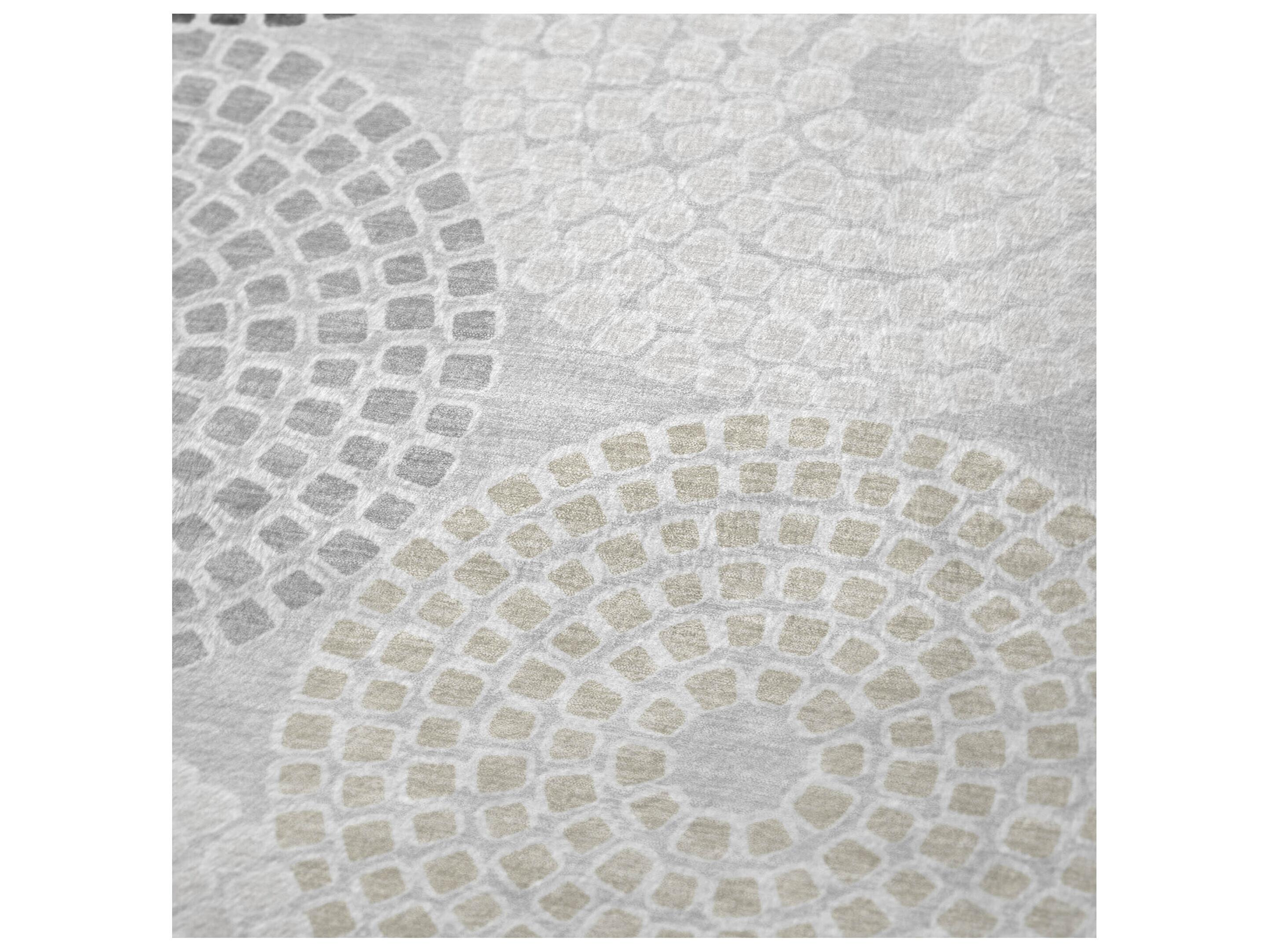 Dalyn Sherpa Gray Polyester Throw