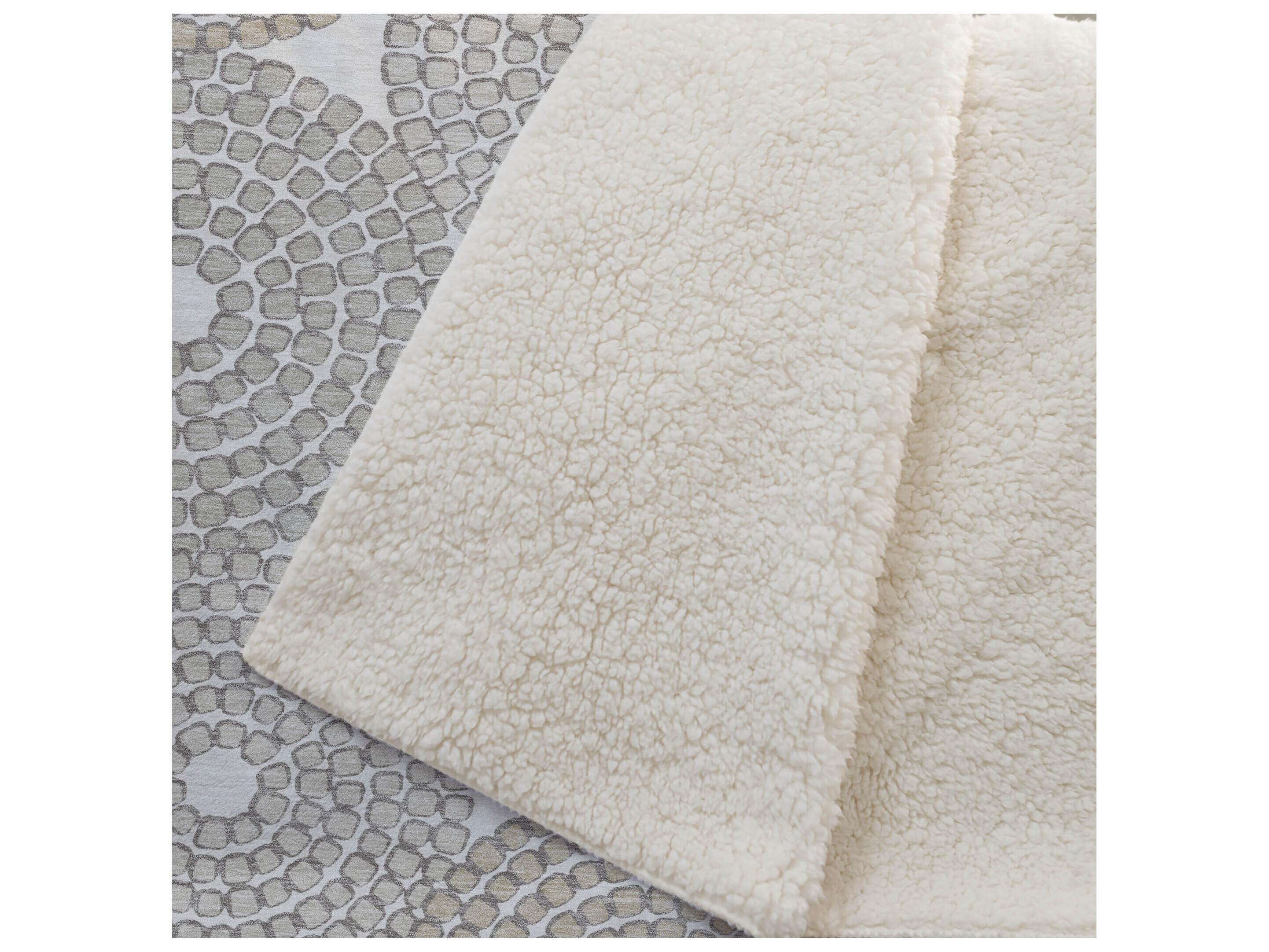 Dalyn Sherpa Ivory Polyester Throw