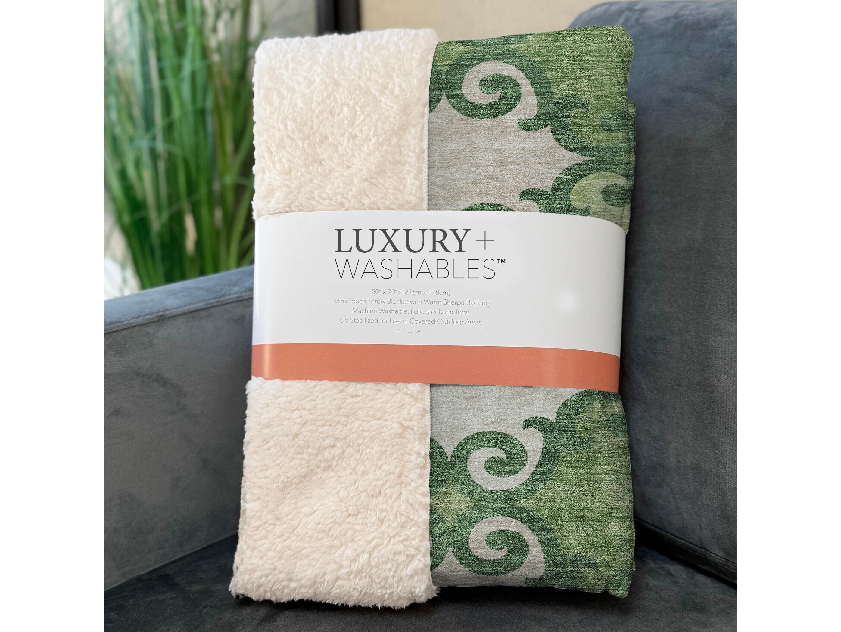 Dalyn Sherpa Green Polyester Throw