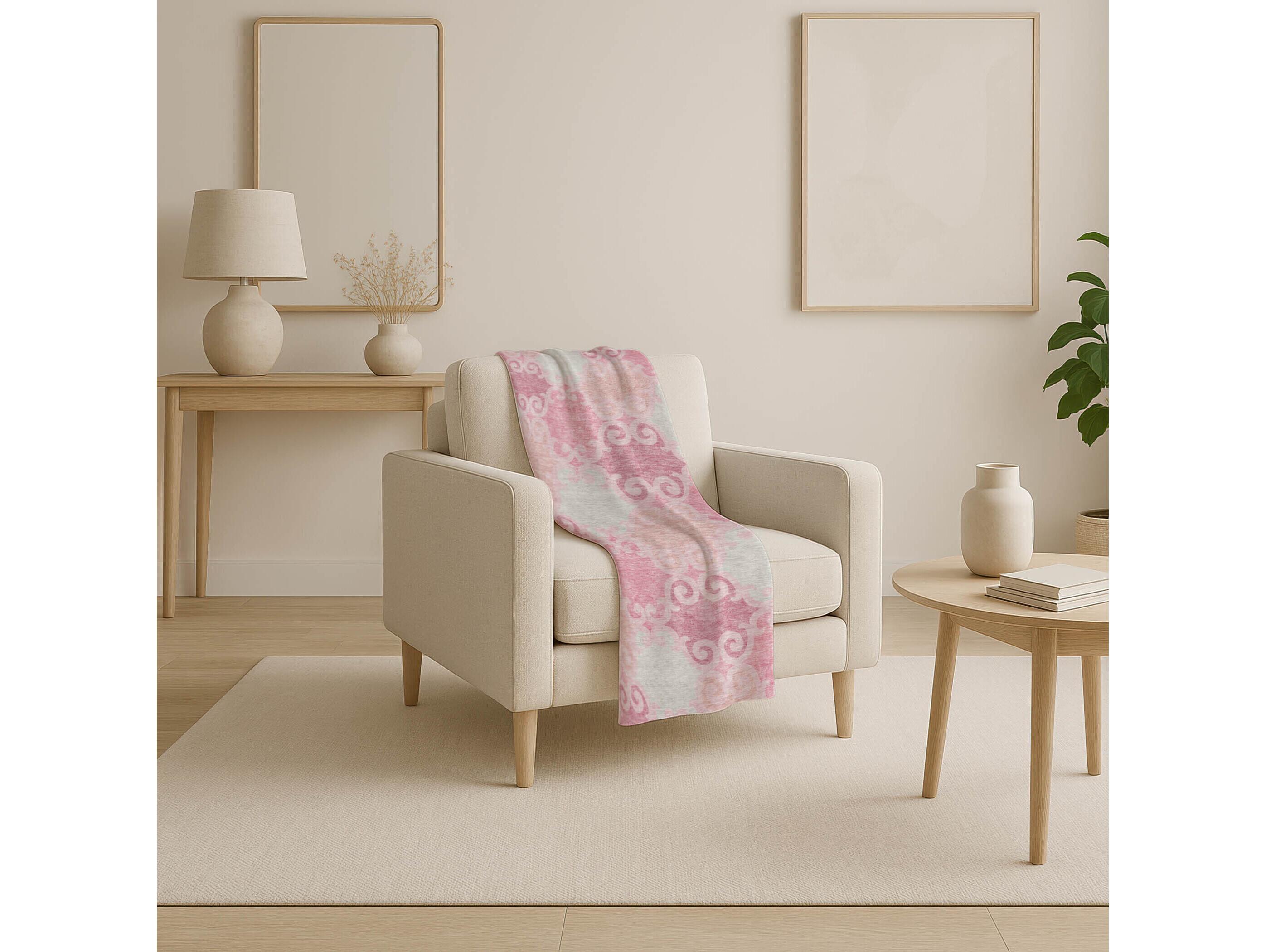 Dalyn Sherpa Pink Polyester Throw