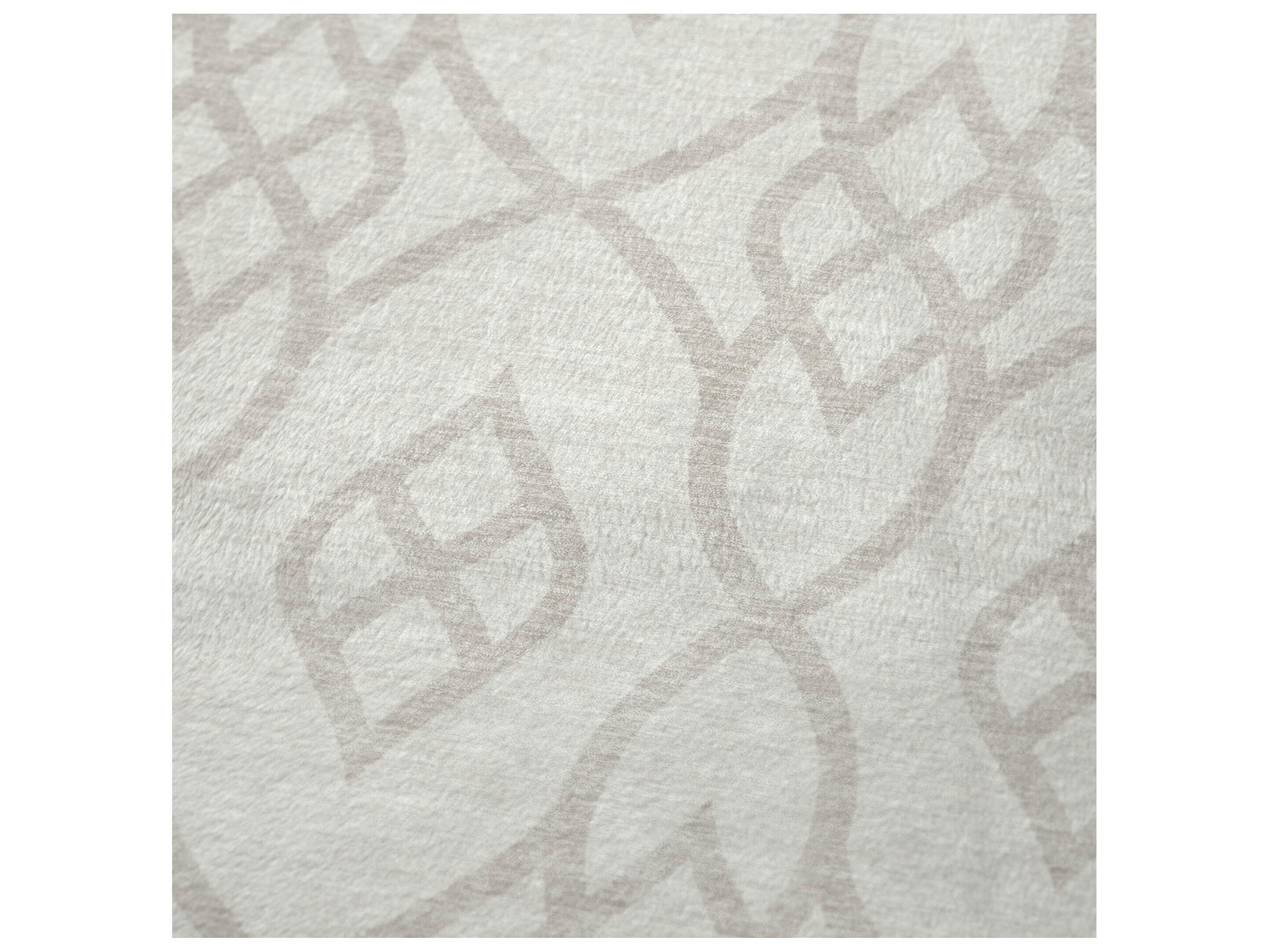 Dalyn Sherpa Ivory Polyester Throw