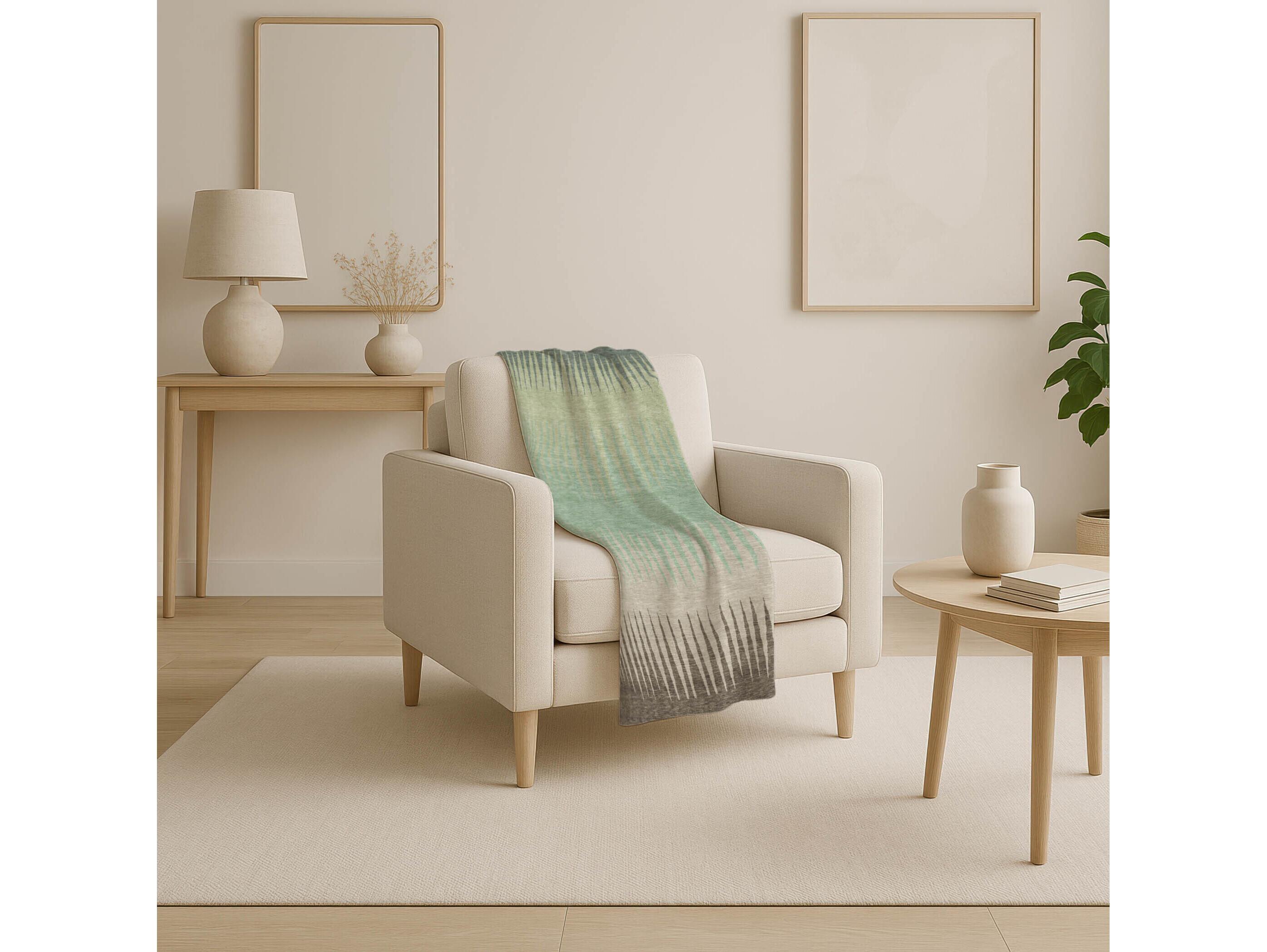 Dalyn Sherpa Green Polyester Throw