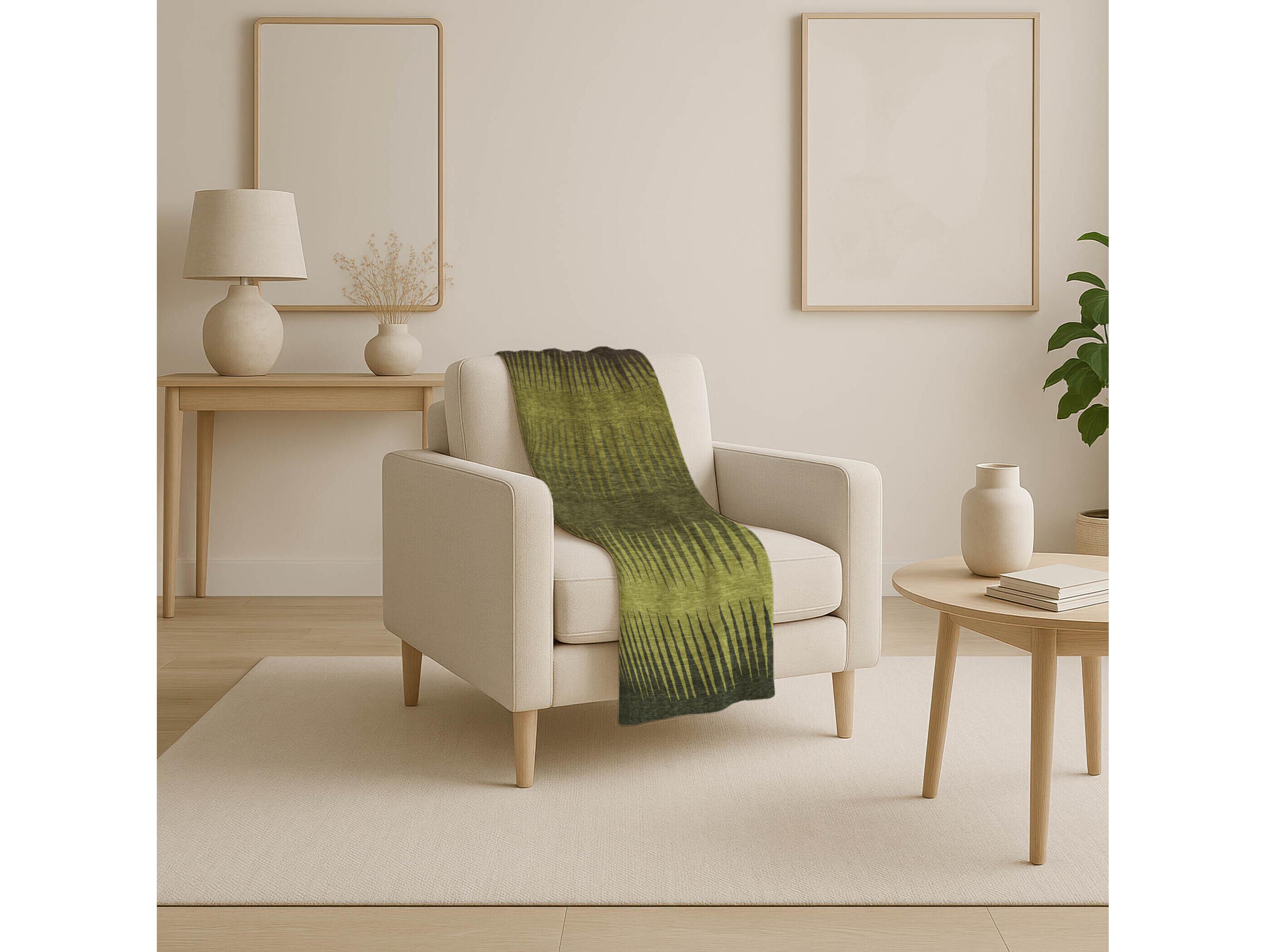 Dalyn Sherpa Green Polyester Throw