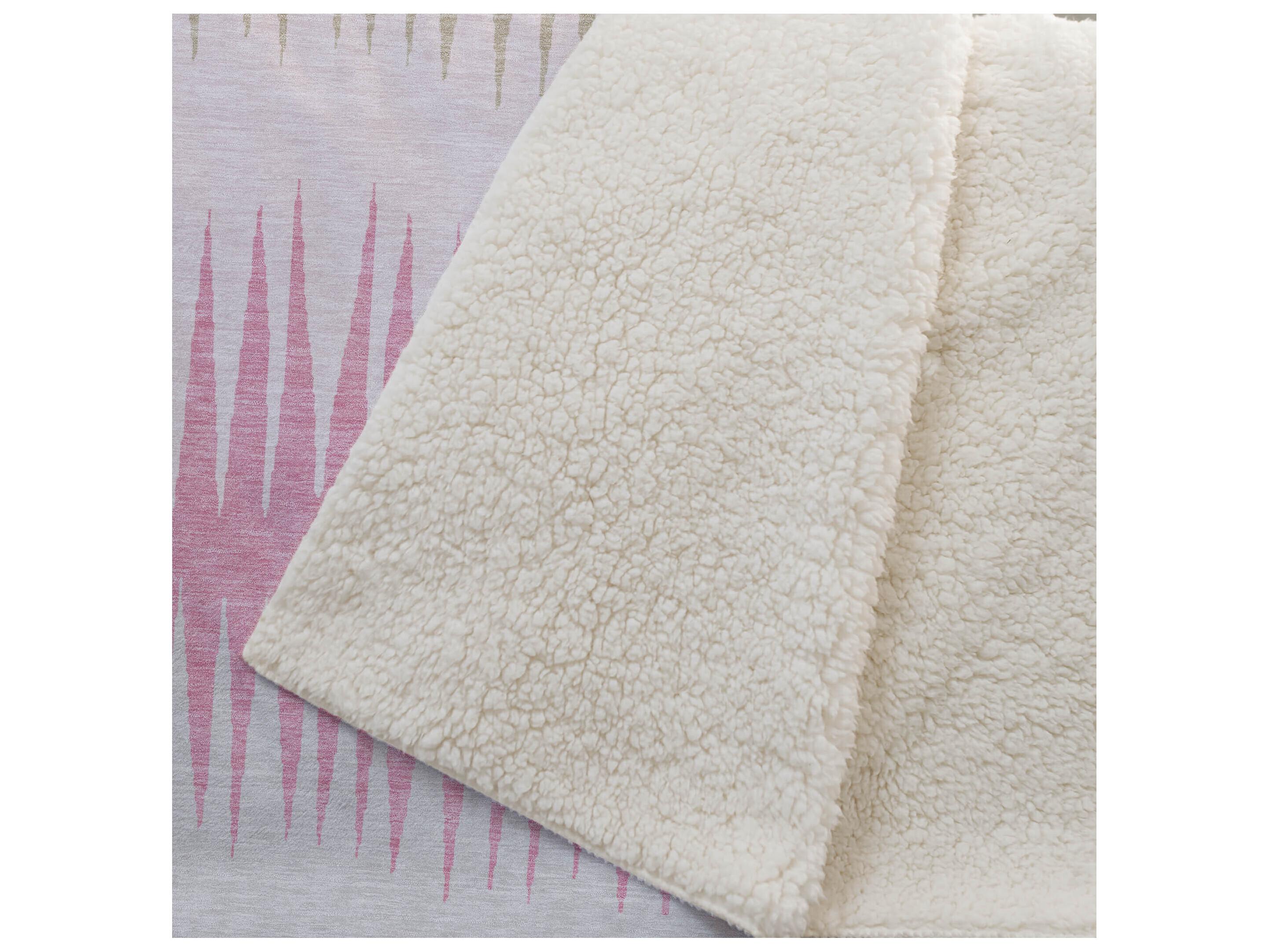 Dalyn Sherpa Pink Polyester Throw
