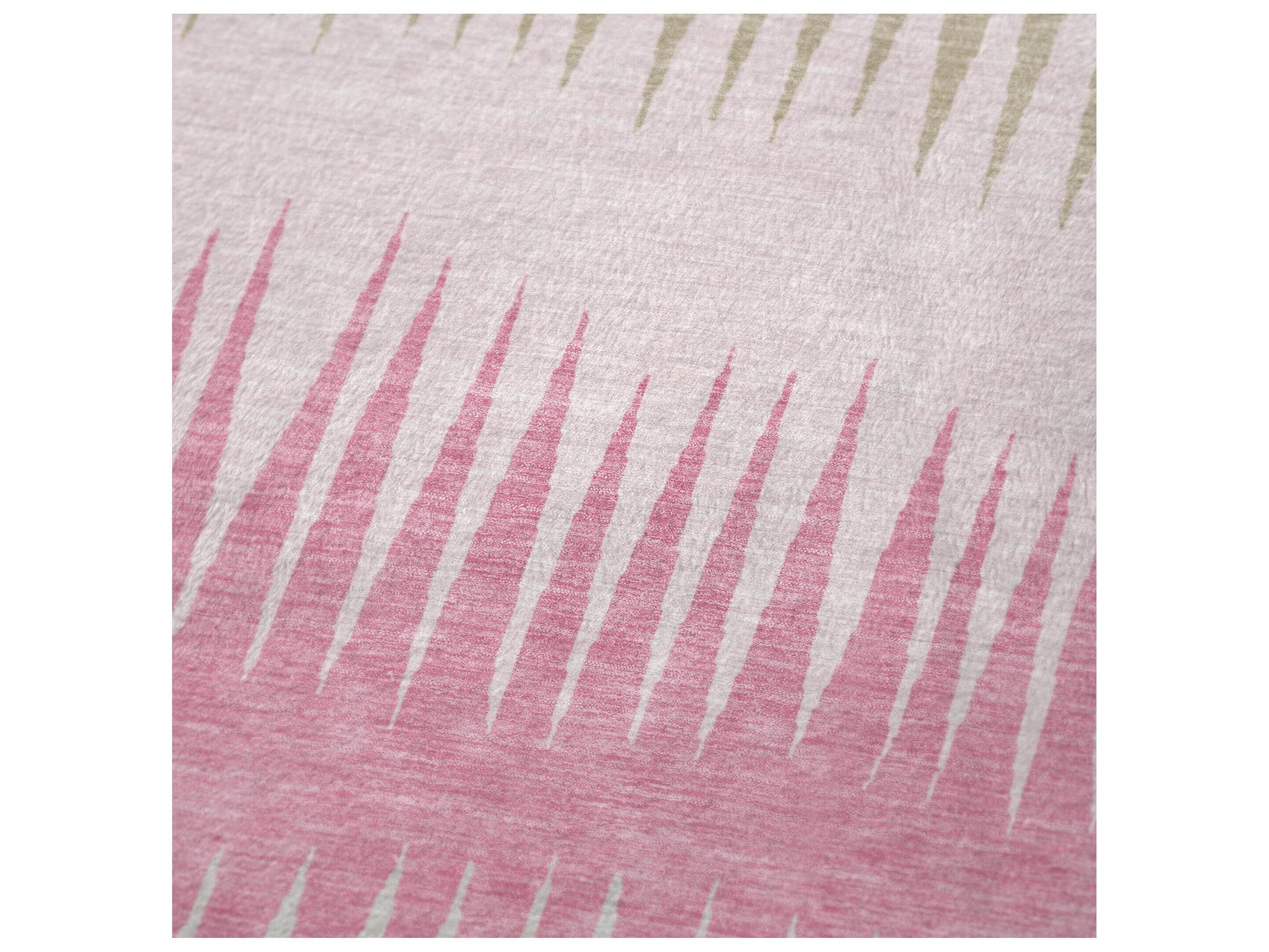 Dalyn Sherpa Pink Polyester Throw