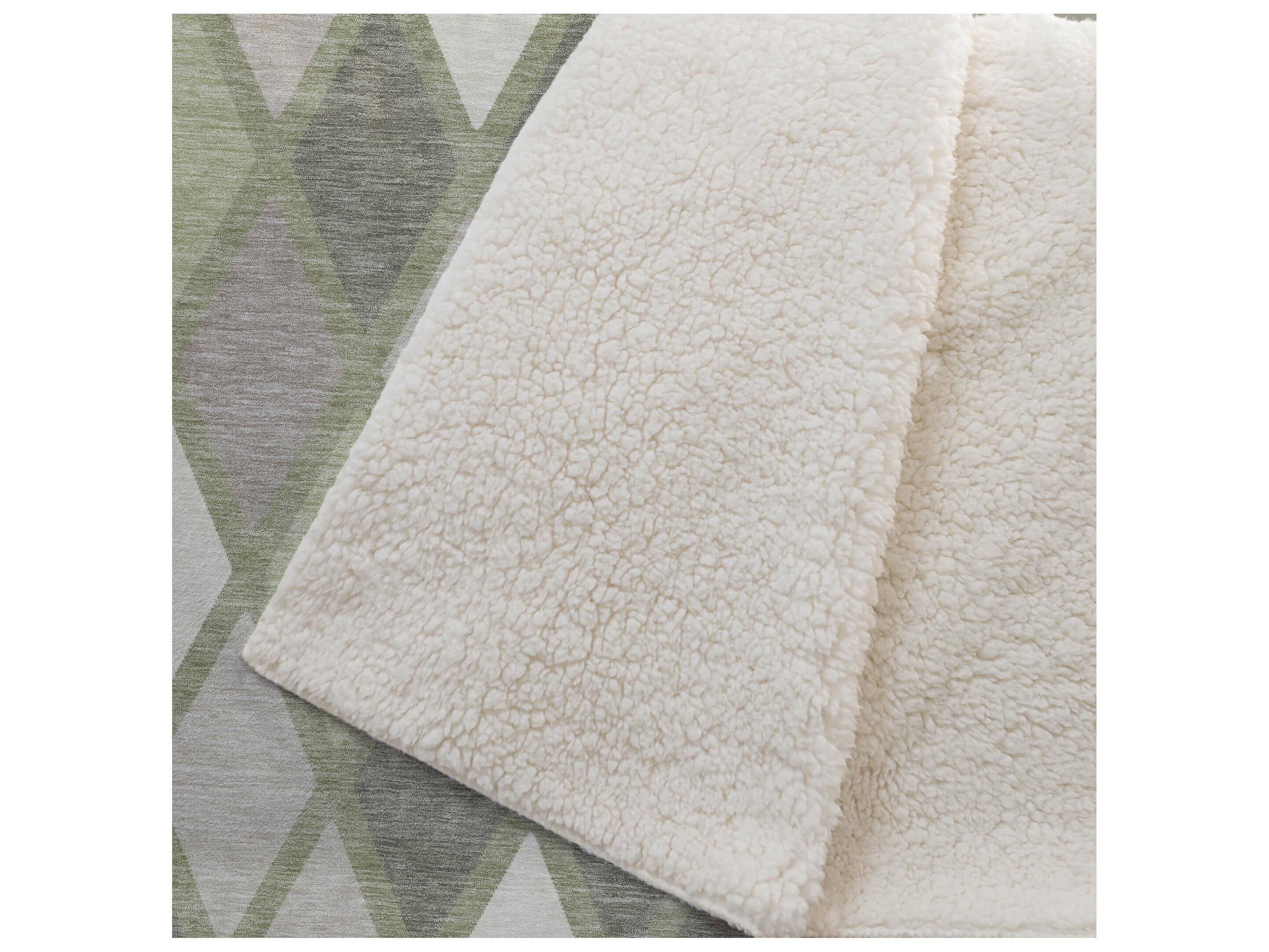 Dalyn Sherpa Green Polyester Throw