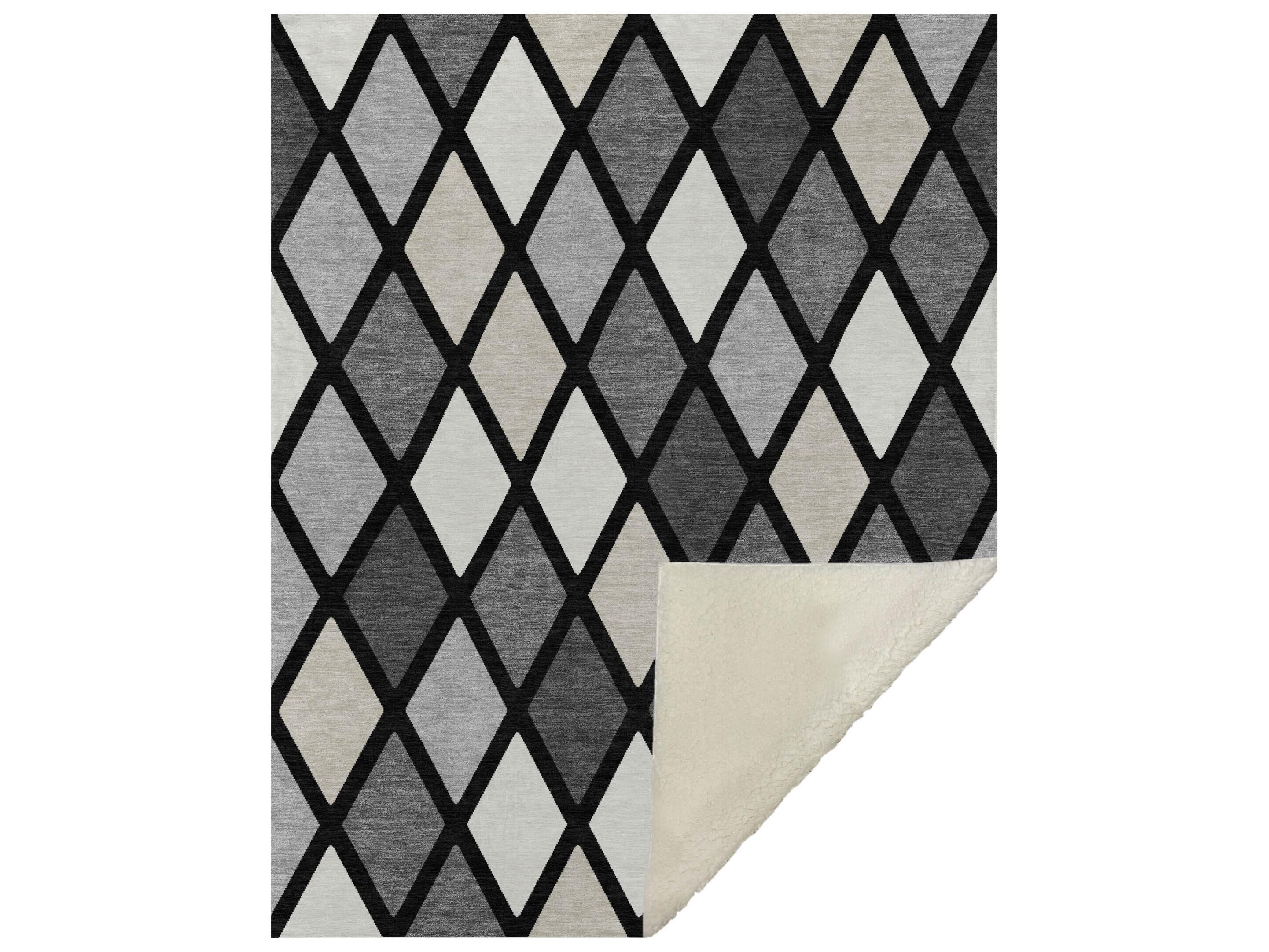 Dalyn Sherpa Black Polyester Throw