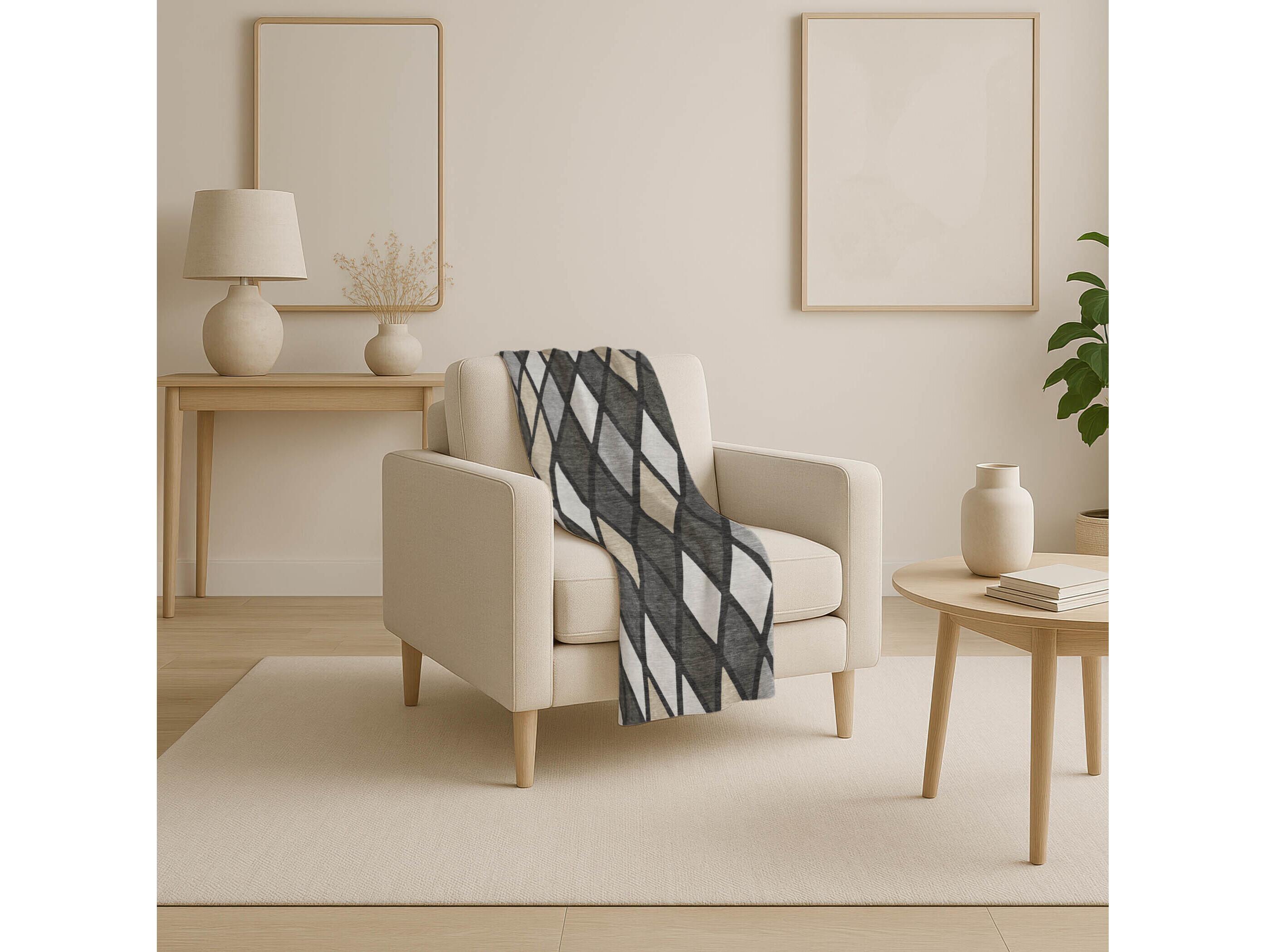 Dalyn Sherpa Gray Polyester Throw