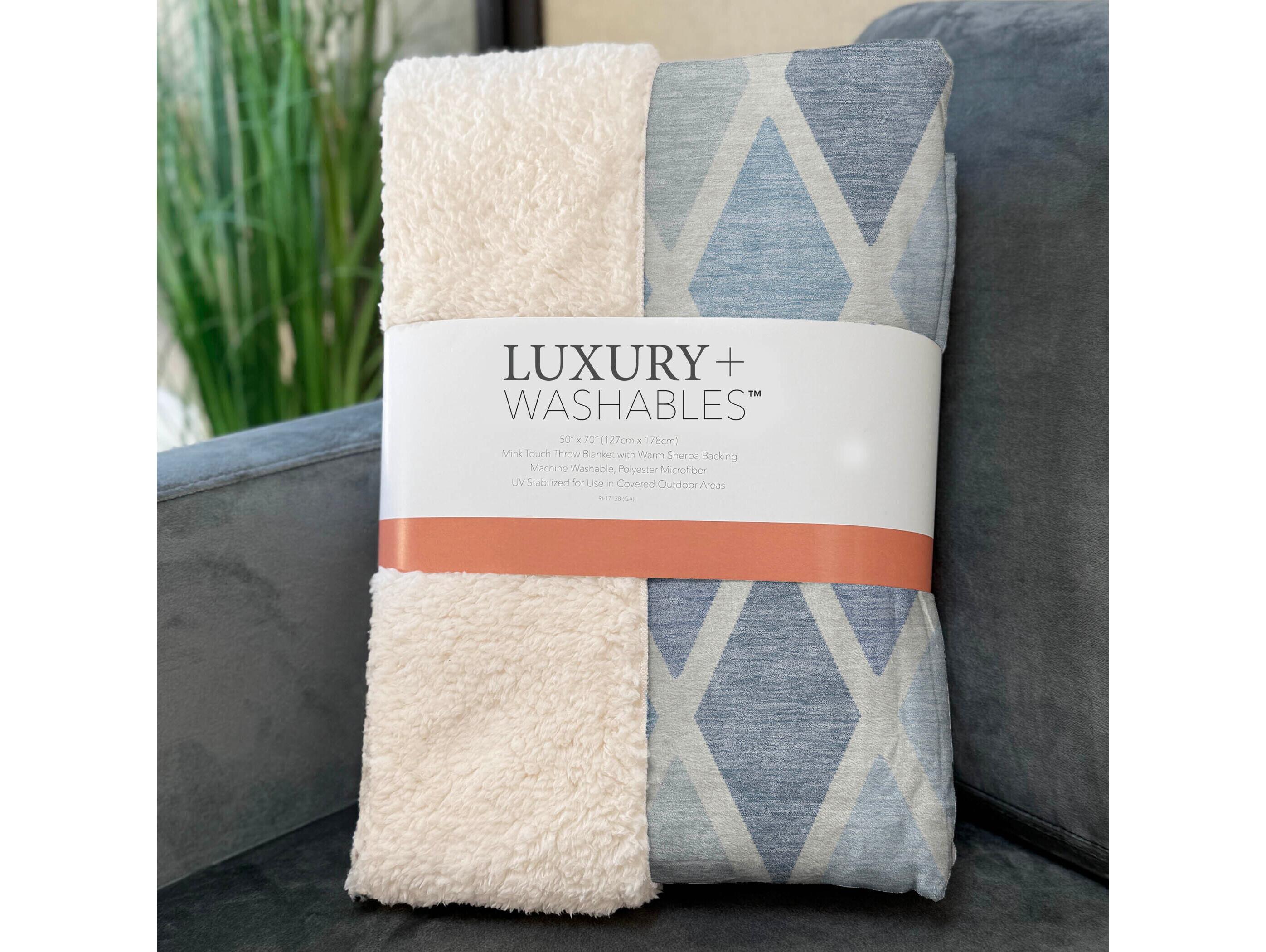 Dalyn Sherpa Blue Polyester Throw