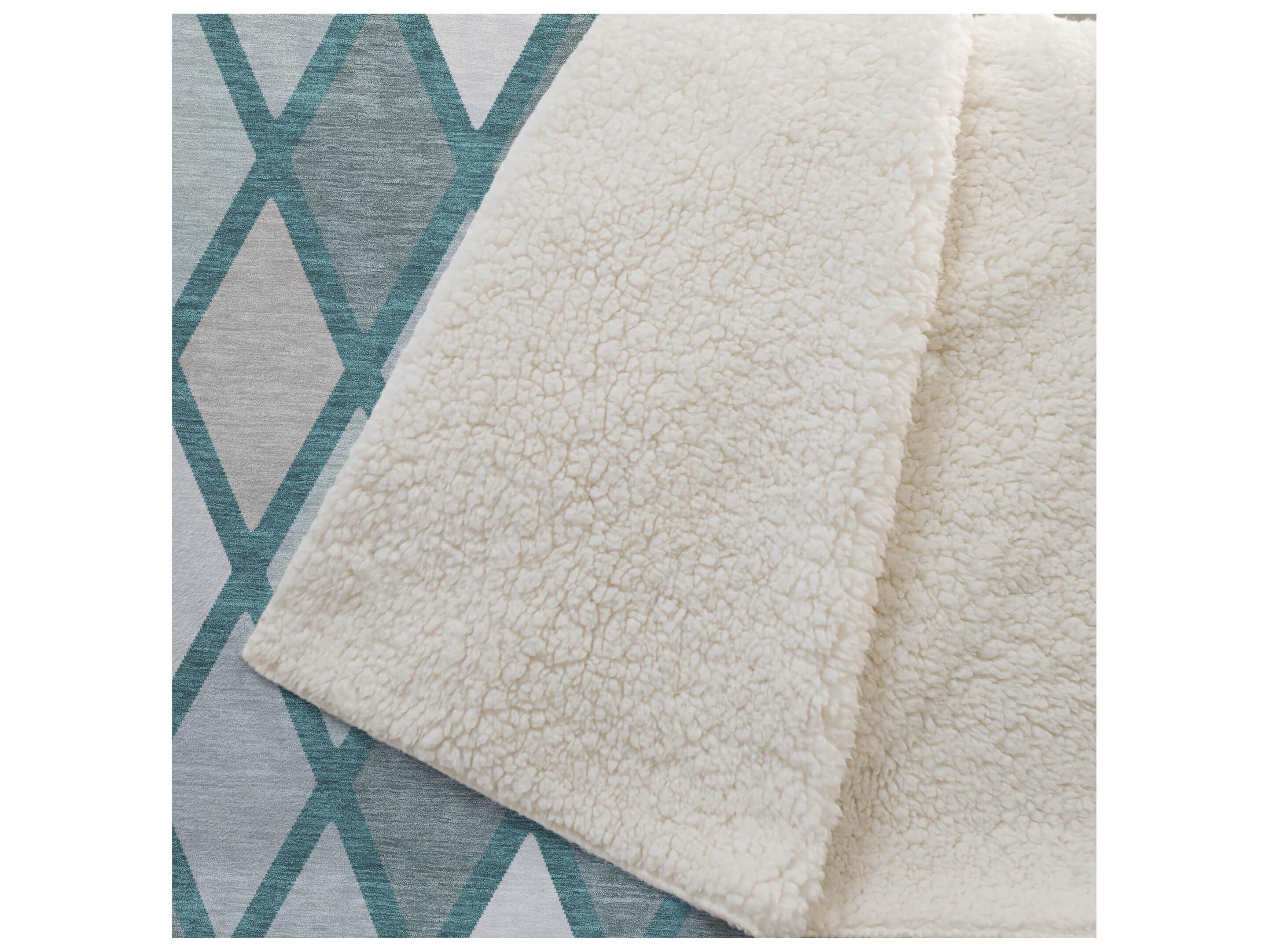 Dalyn Sherpa Teal Polyester Throw