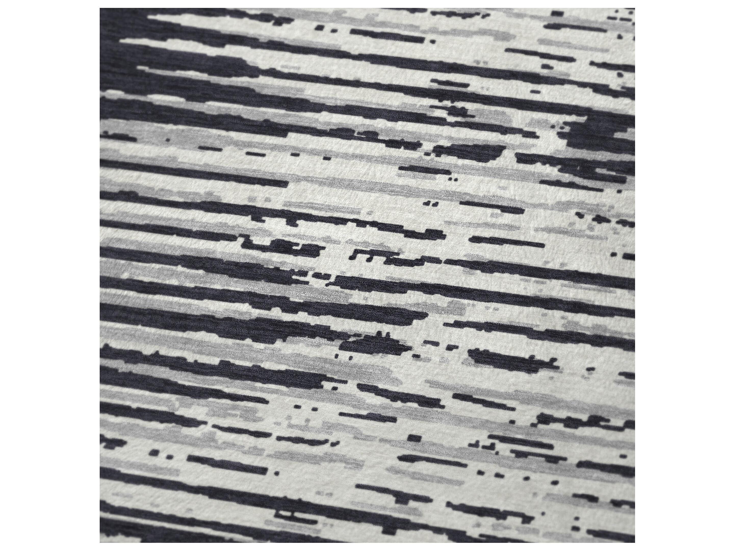 Dalyn Sherpa Black Polyester Throw