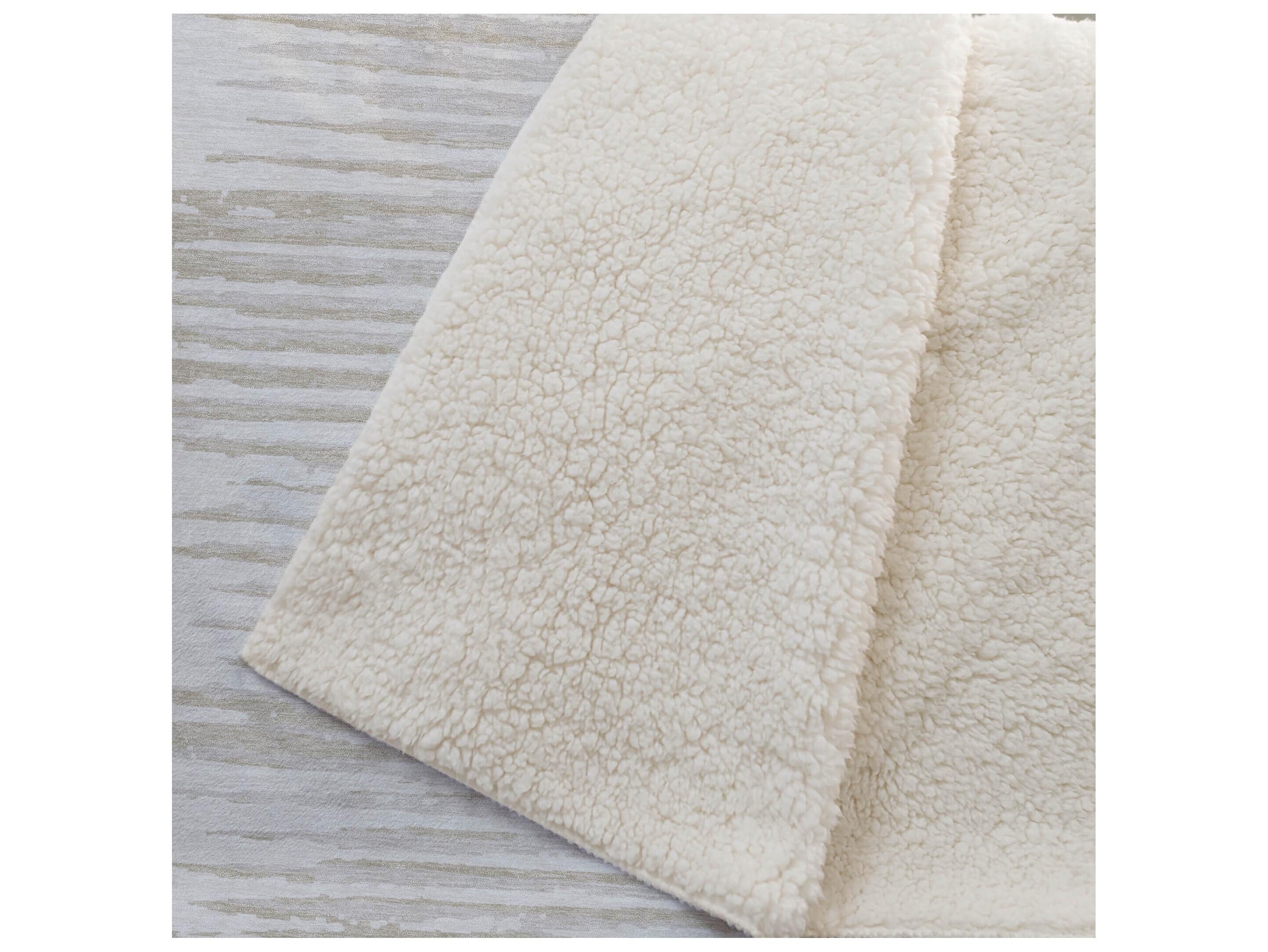Dalyn Sherpa Ivory Polyester Throw