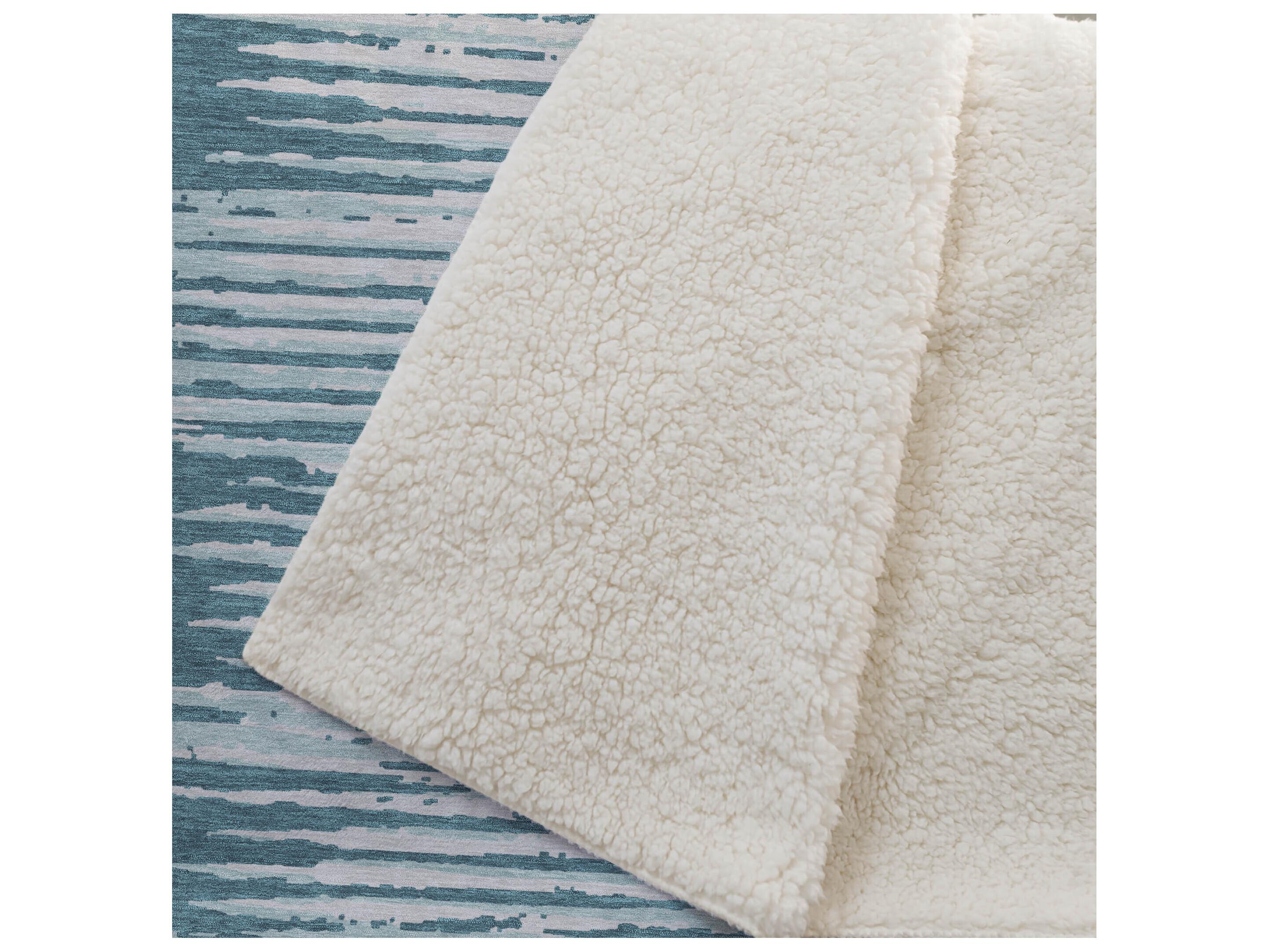 Dalyn Sherpa Teal Polyester Throw