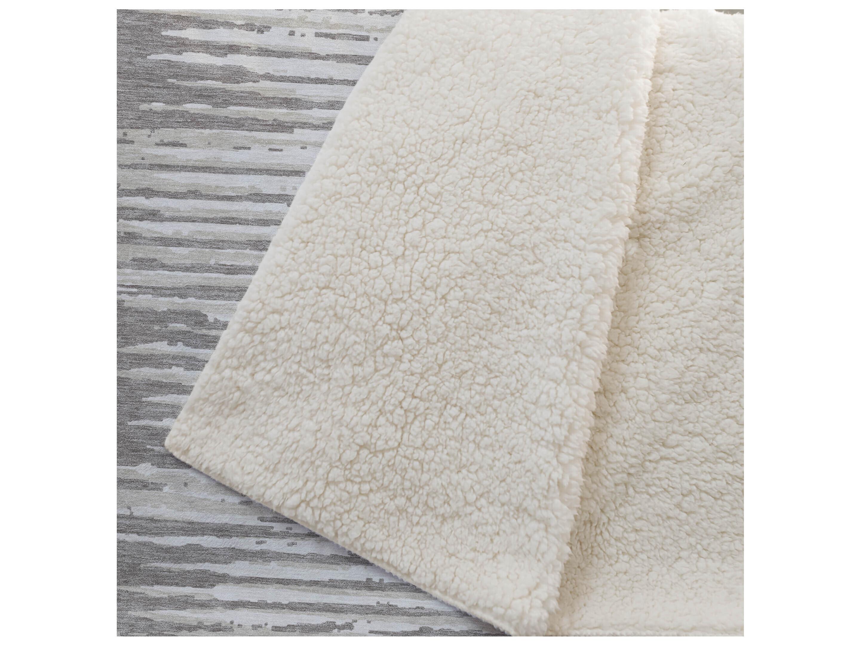 Dalyn Sherpa Brown Polyester Throw