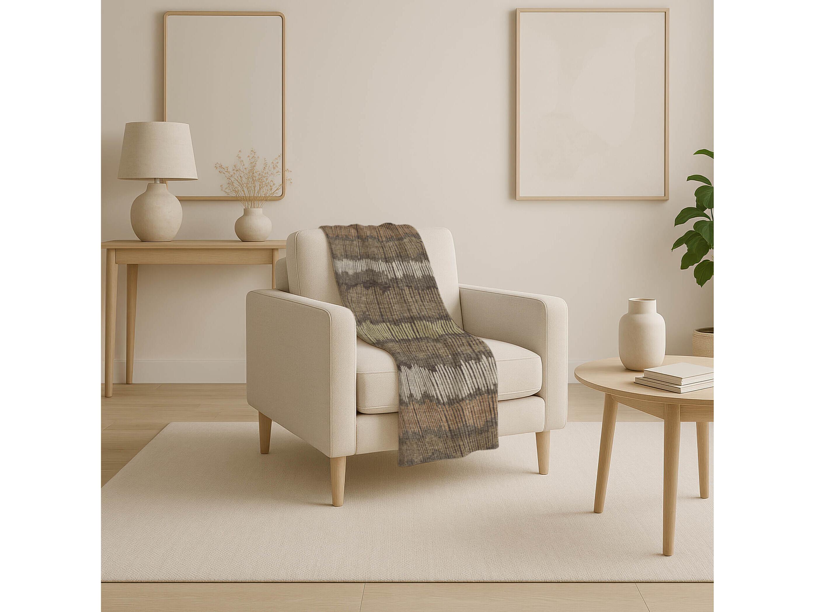 Dalyn Sherpa Brown Polyester Throw