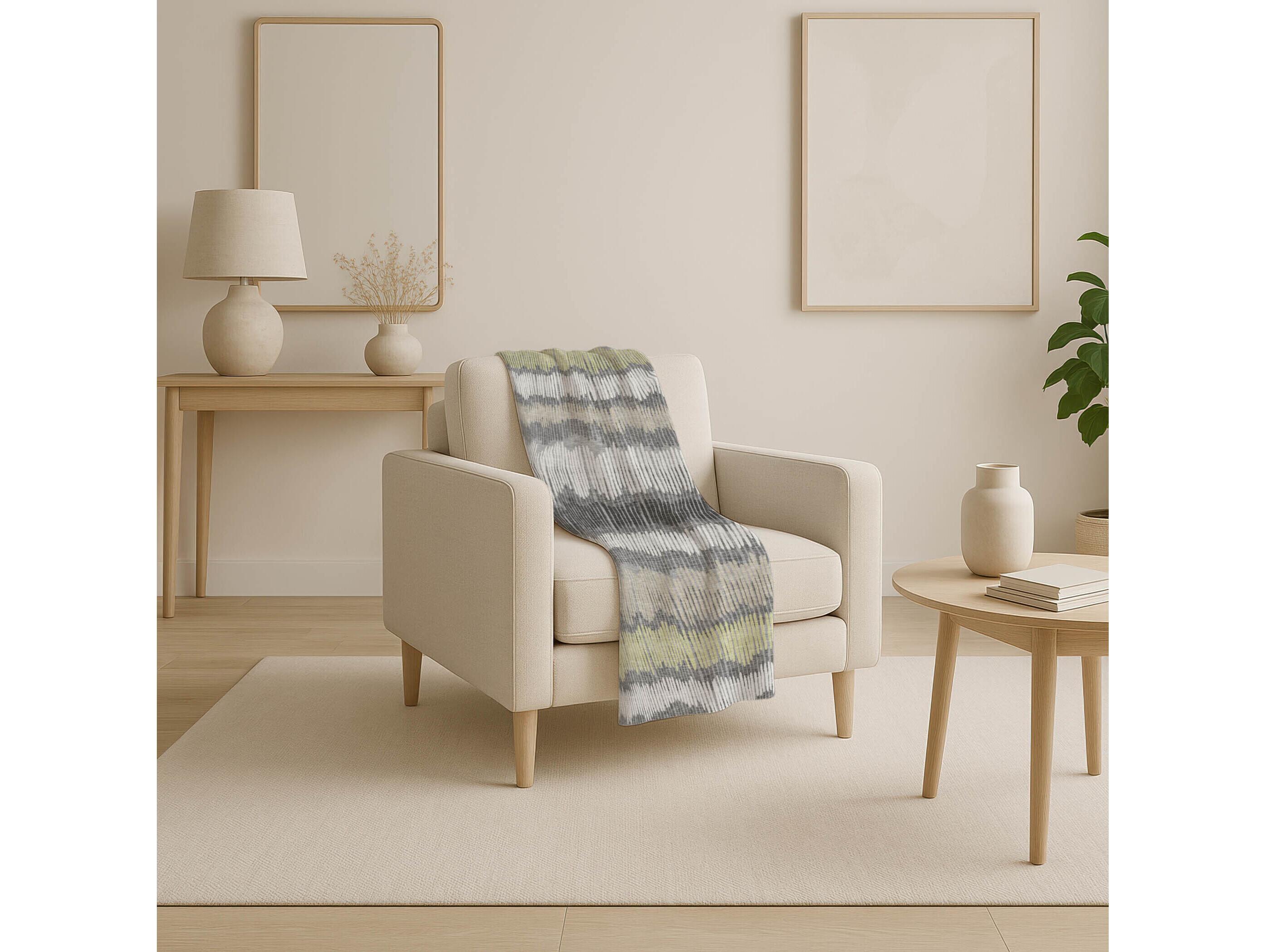 Dalyn Sherpa Gray Polyester Throw