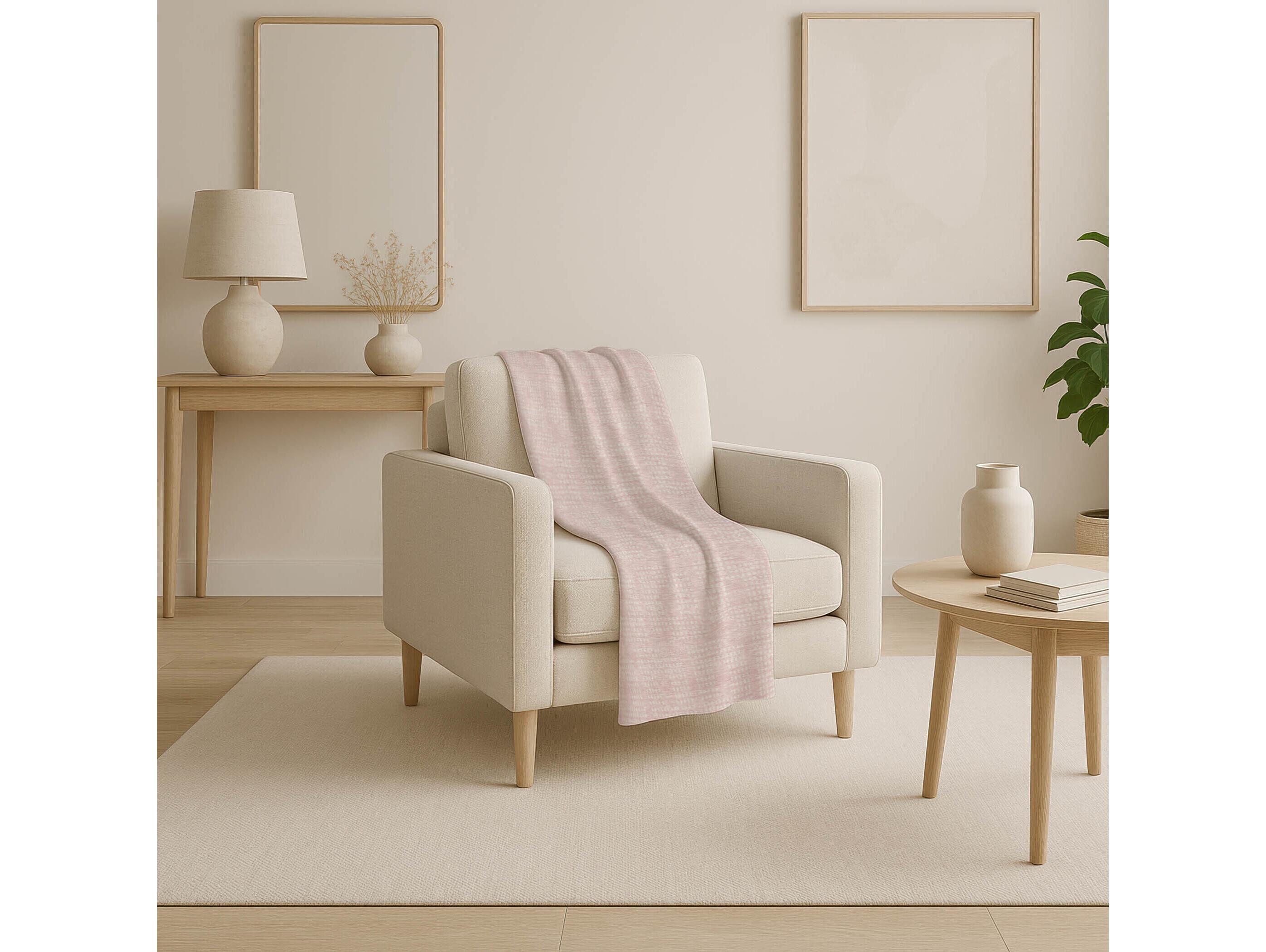 Dalyn Sherpa Pink Polyester Throw