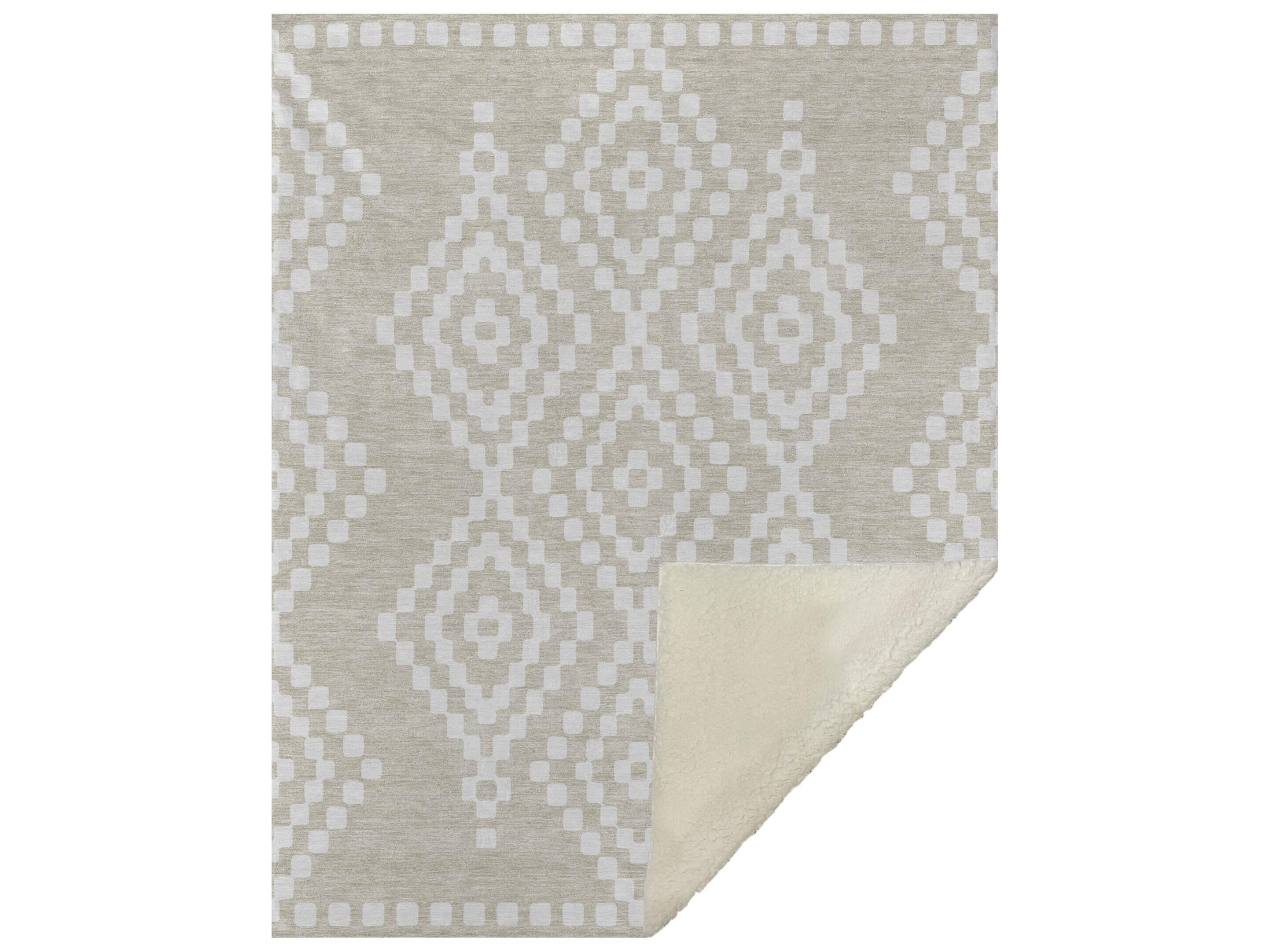 Dalyn Sherpa Brown Polyester Throw