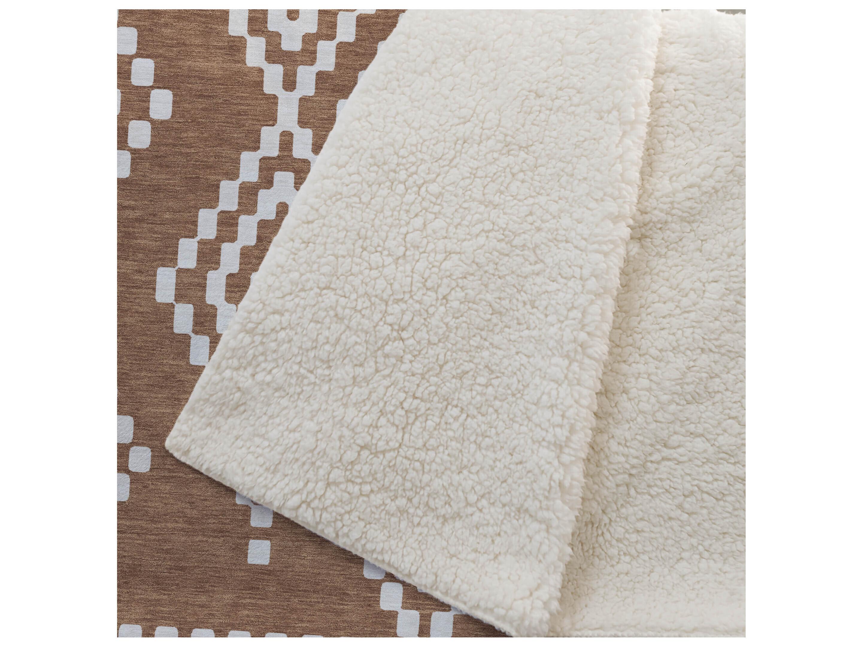 Dalyn Sherpa Orange Polyester Throw