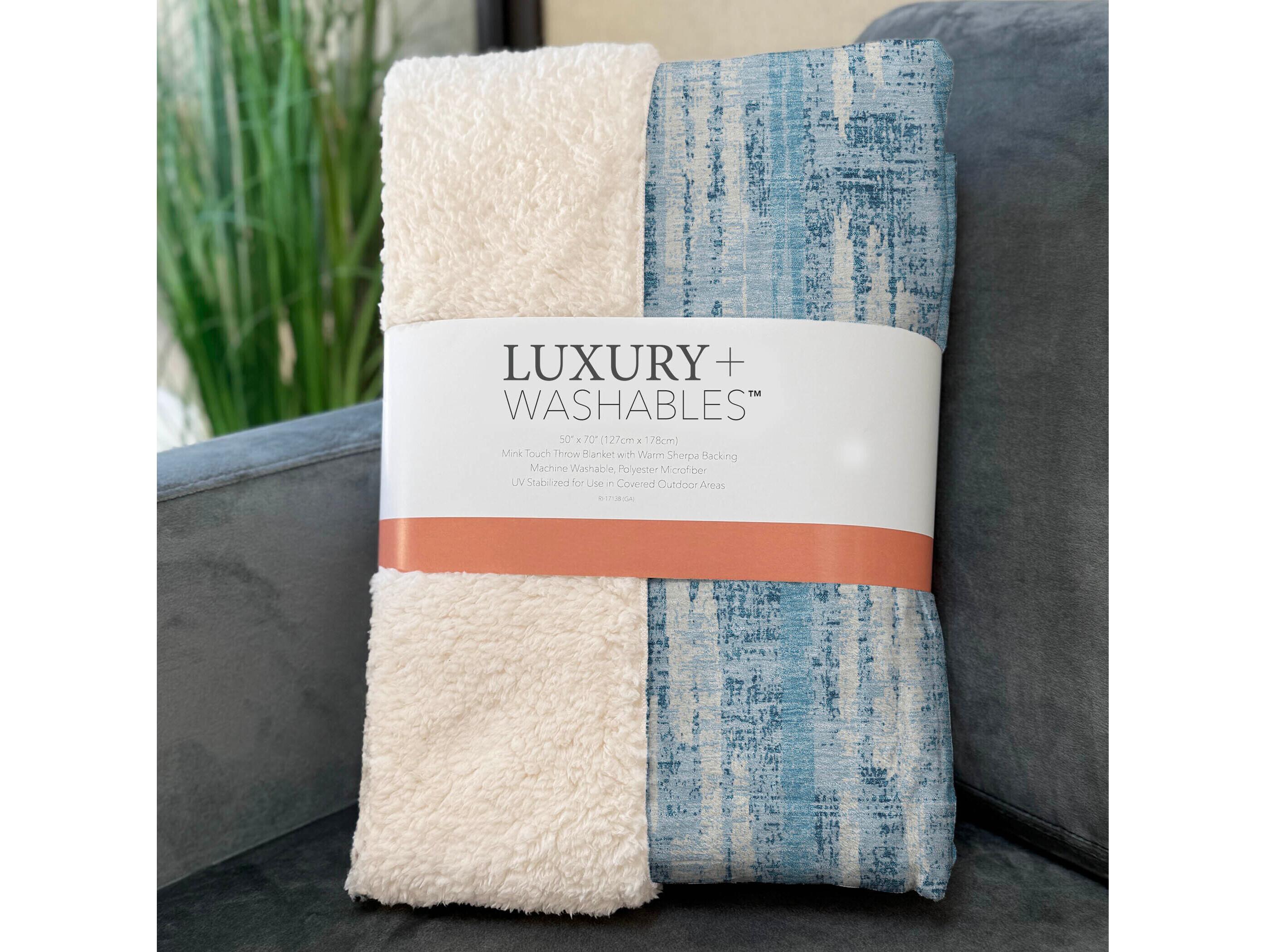 Dalyn Sherpa Blue Polyester Throw