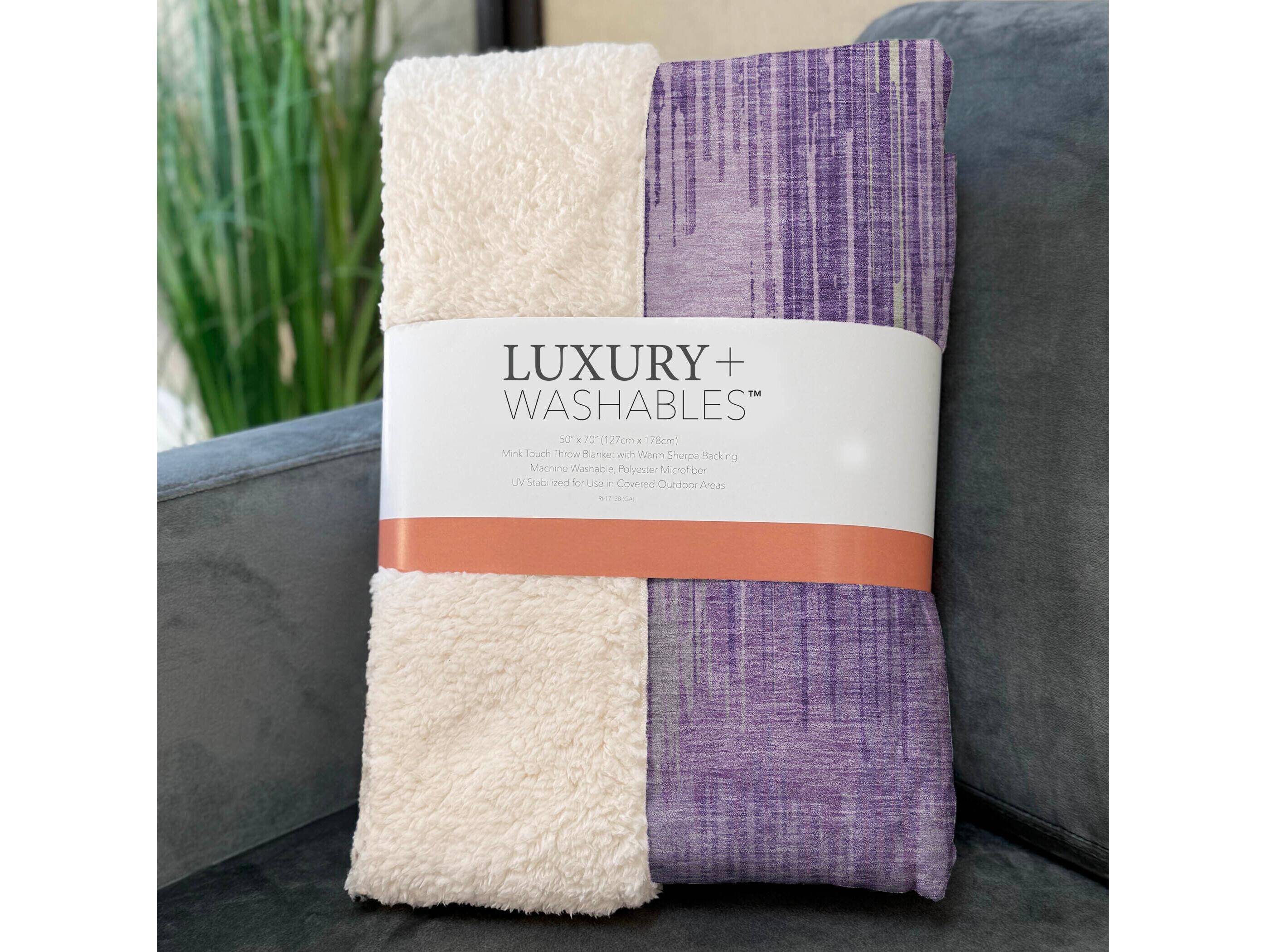 Dalyn Sherpa Purple Polyester Throw