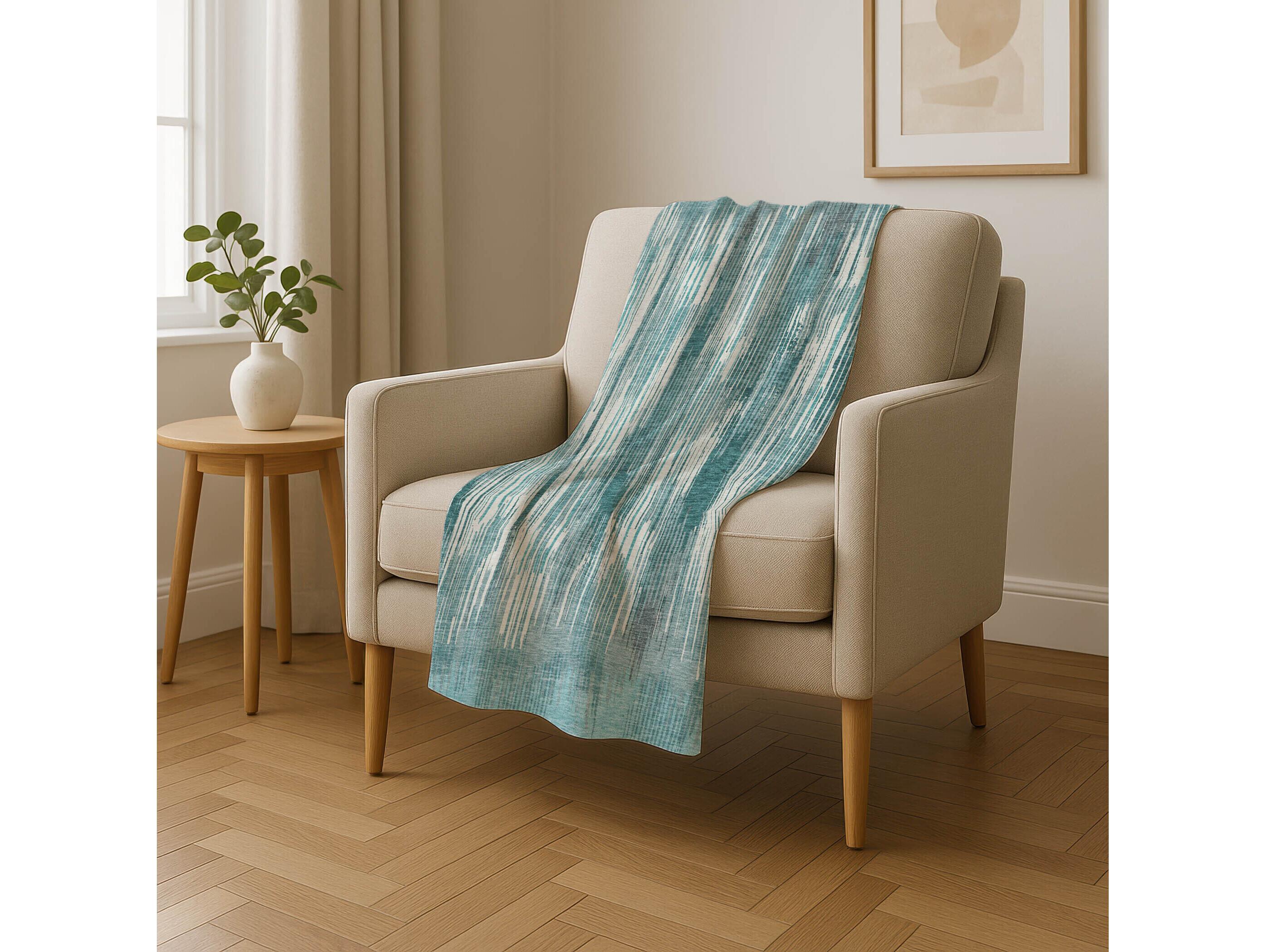Dalyn Sherpa Teal Polyester Throw