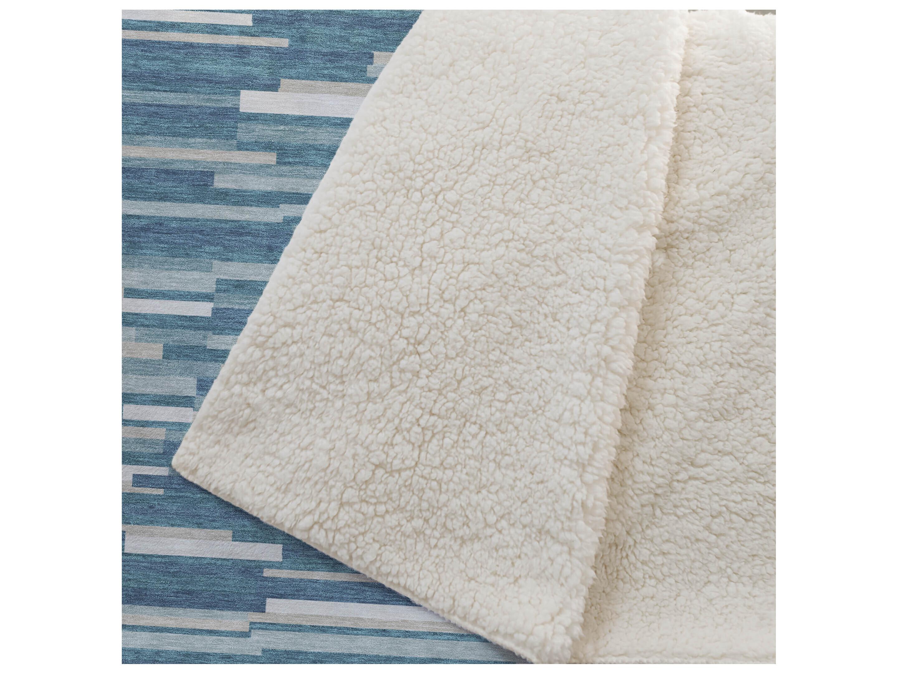 Dalyn Sherpa Teal Polyester Throw