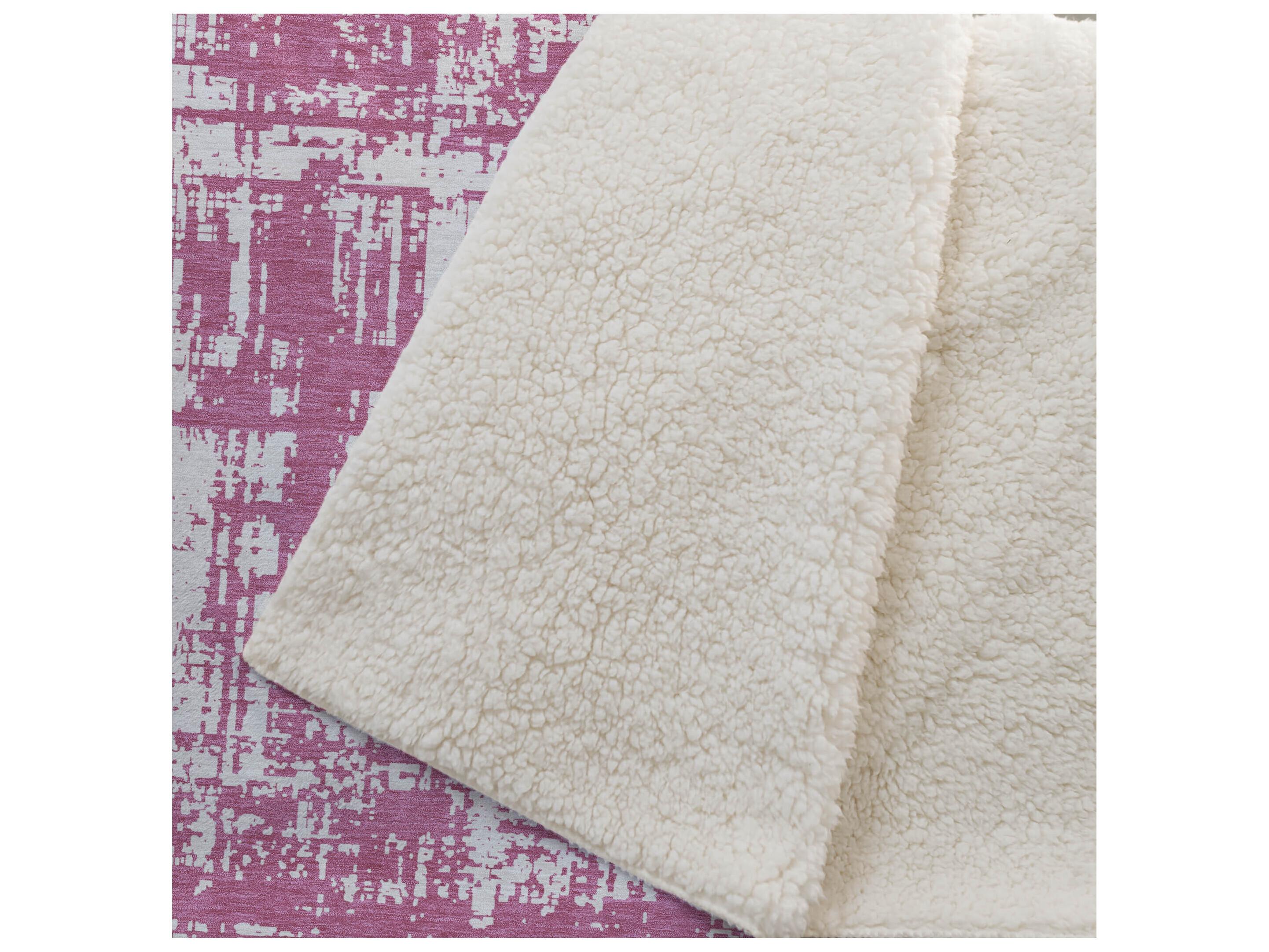 Dalyn Sherpa Pink Polyester Throw