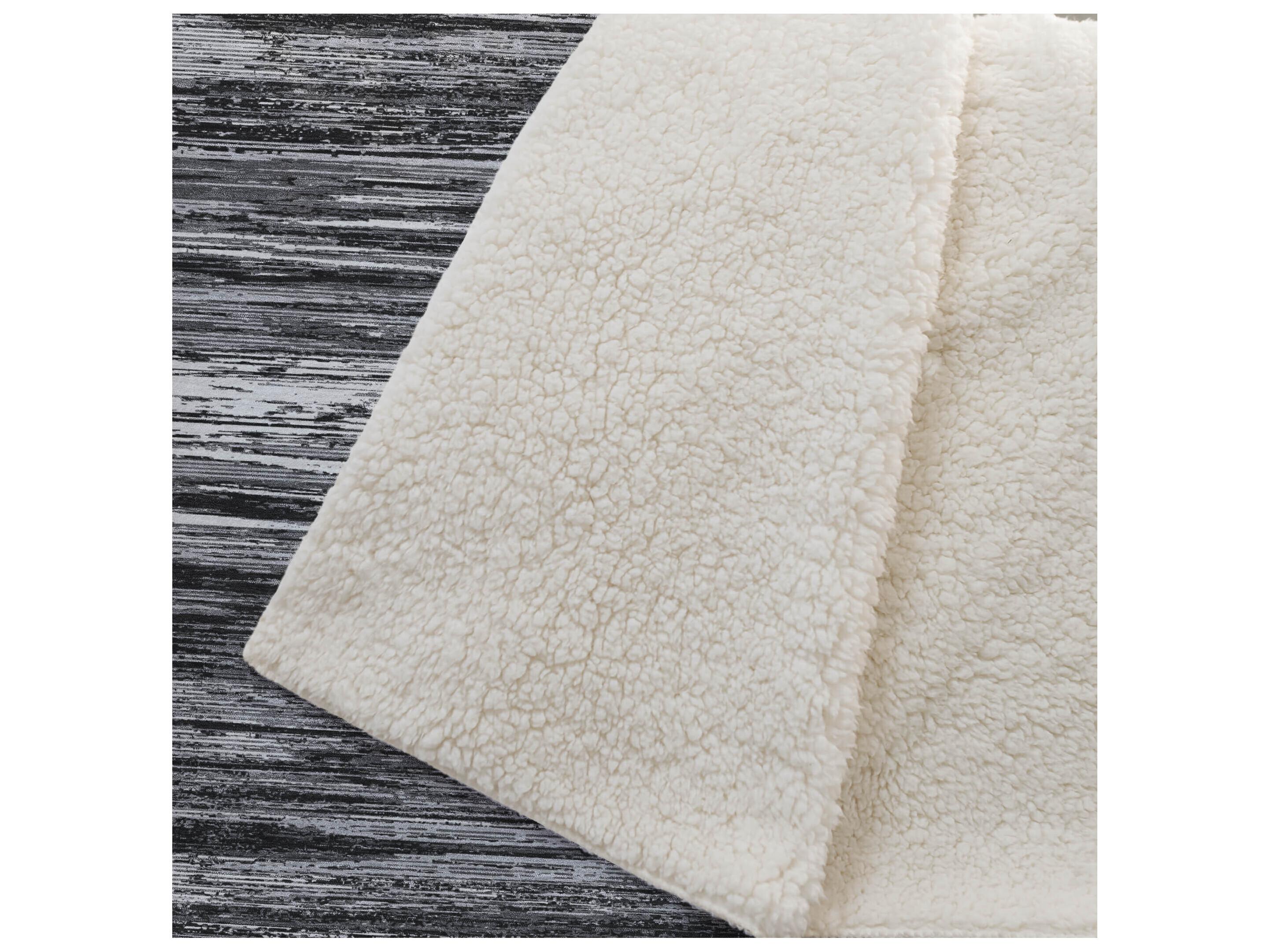 Dalyn Sherpa Black Polyester Throw