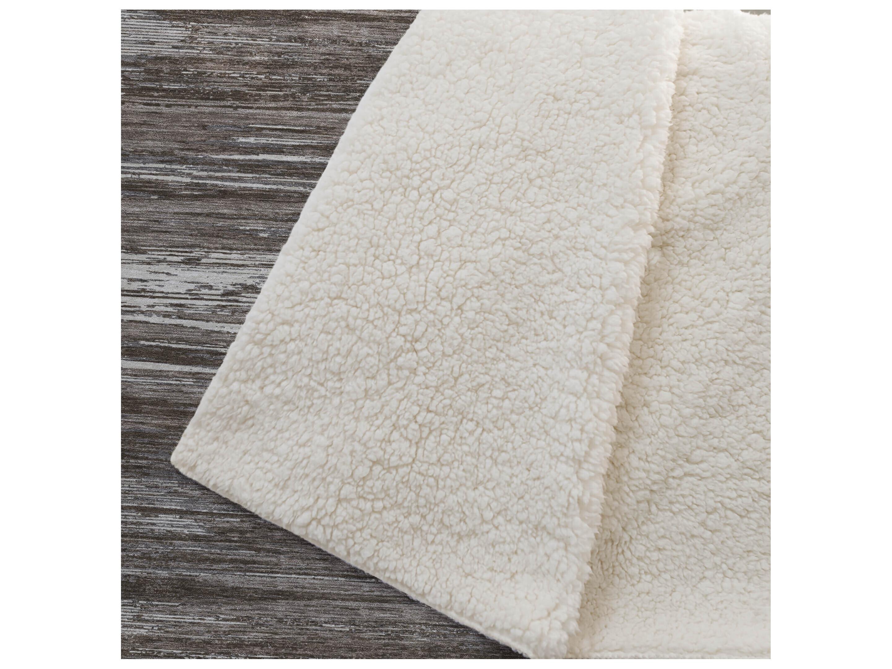 Dalyn Sherpa Brown Polyester Throw