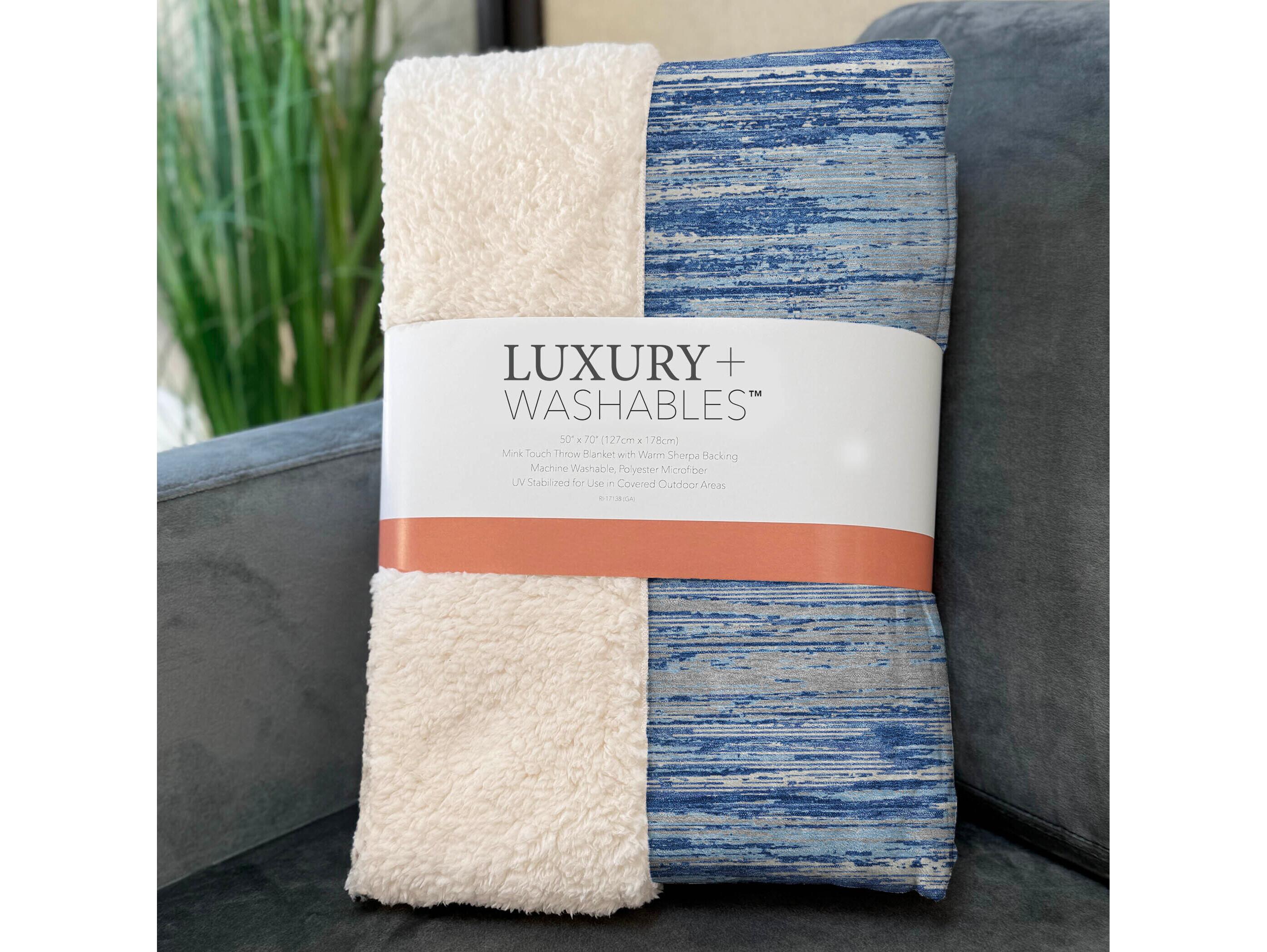 Dalyn Sherpa Blue Polyester Throw