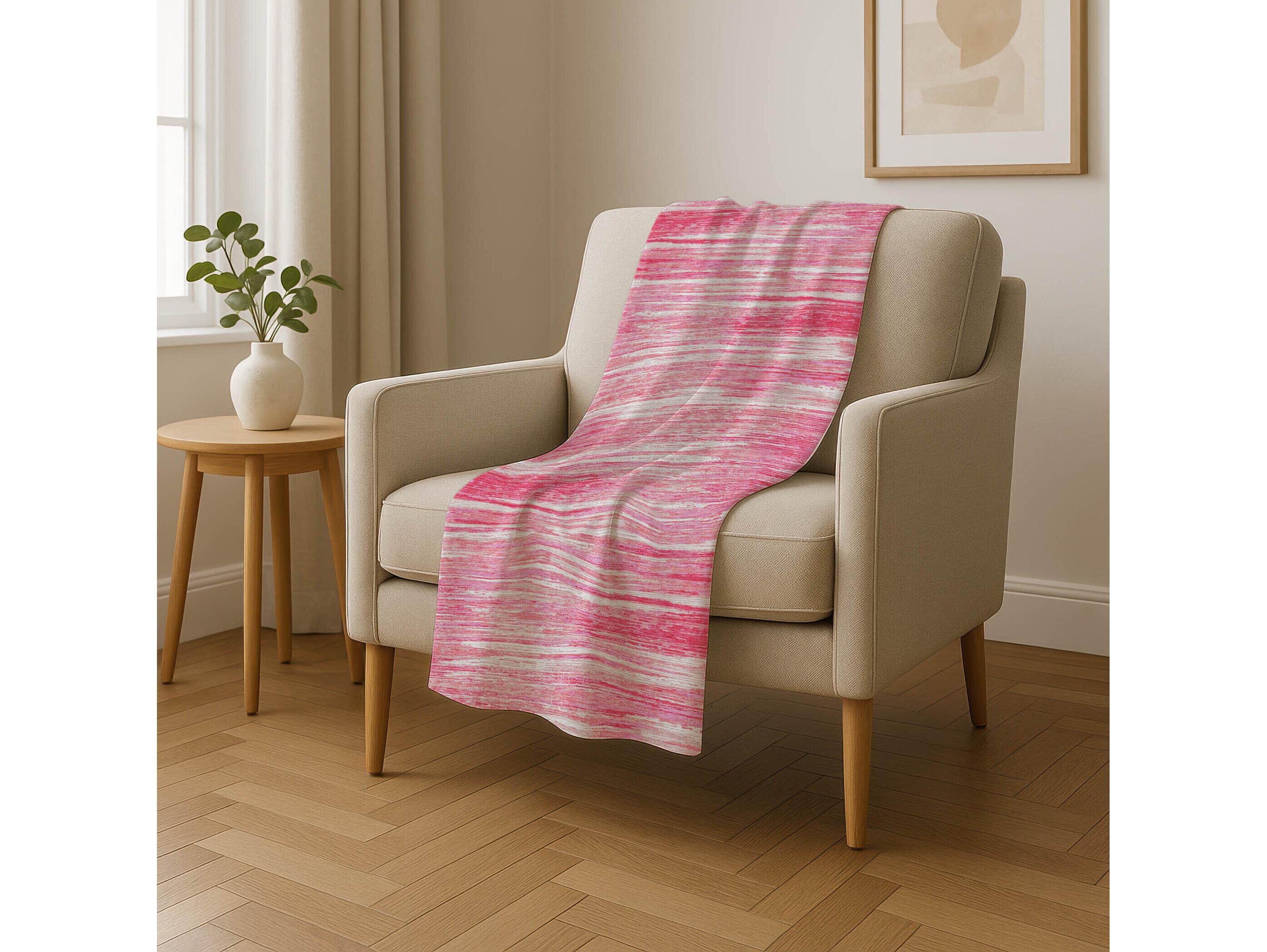 Dalyn Sherpa Pink Polyester Throw
