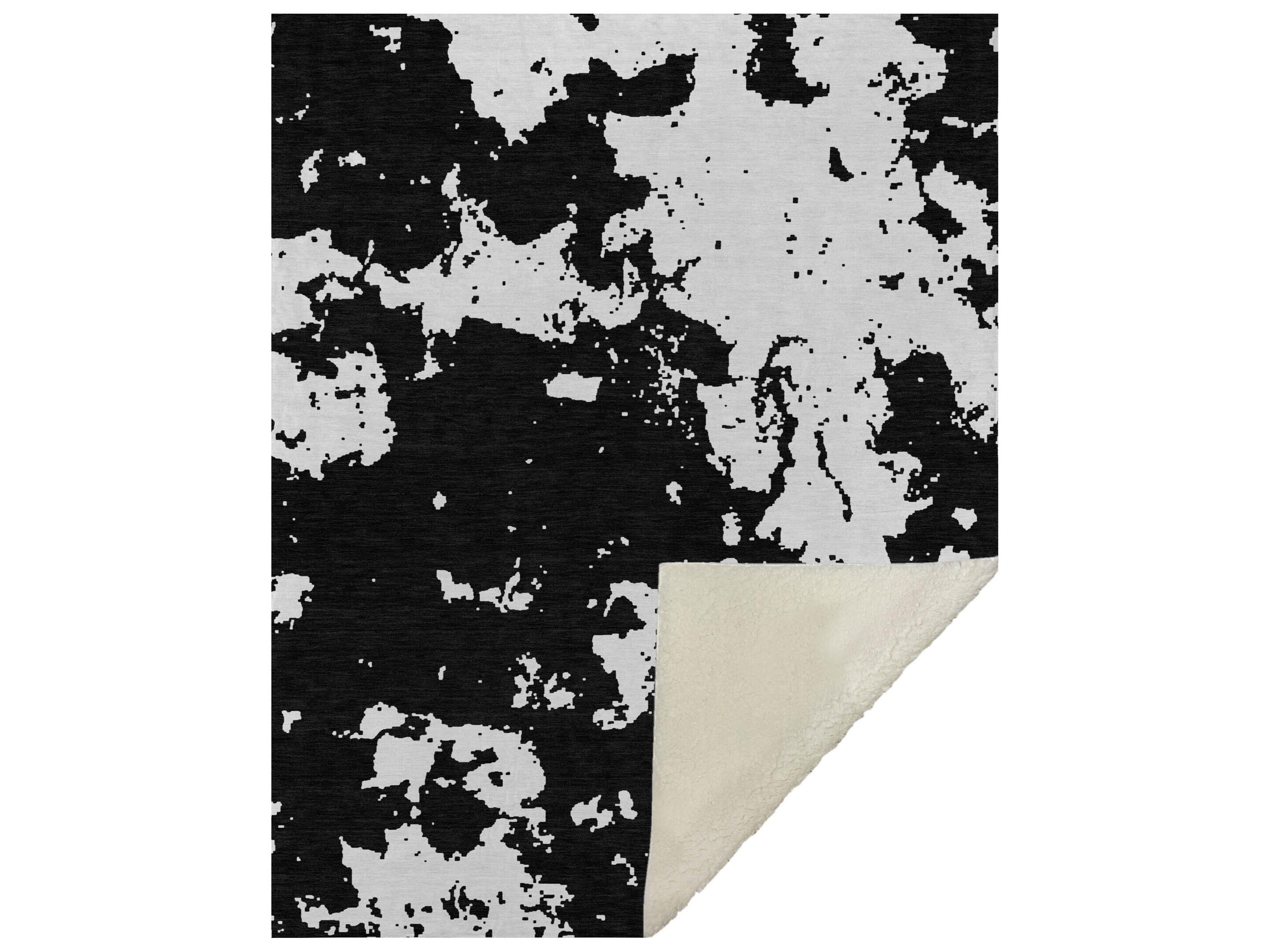 Dalyn Sherpa Black Polyester Throw