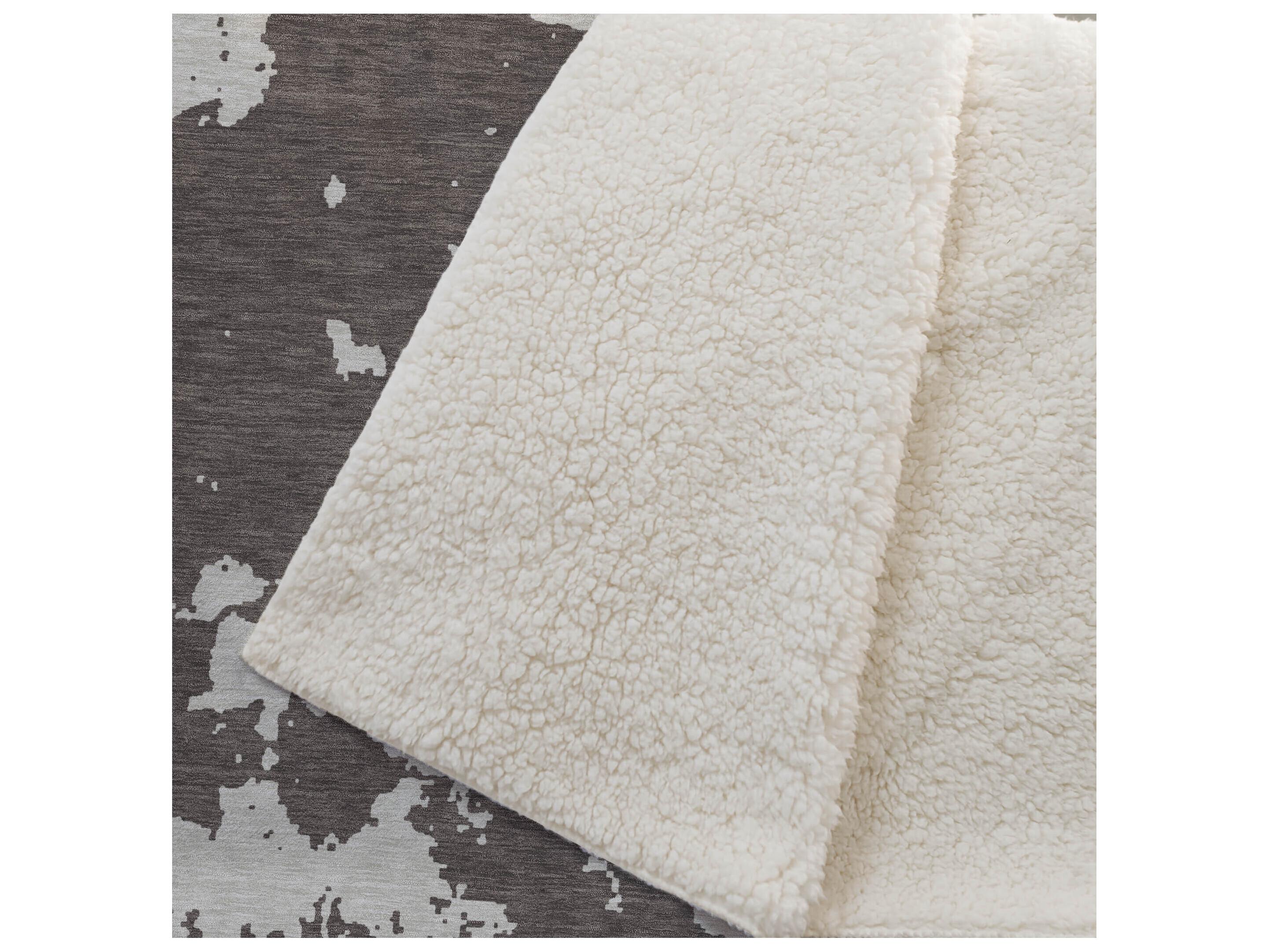 Dalyn Sherpa Brown Polyester Throw