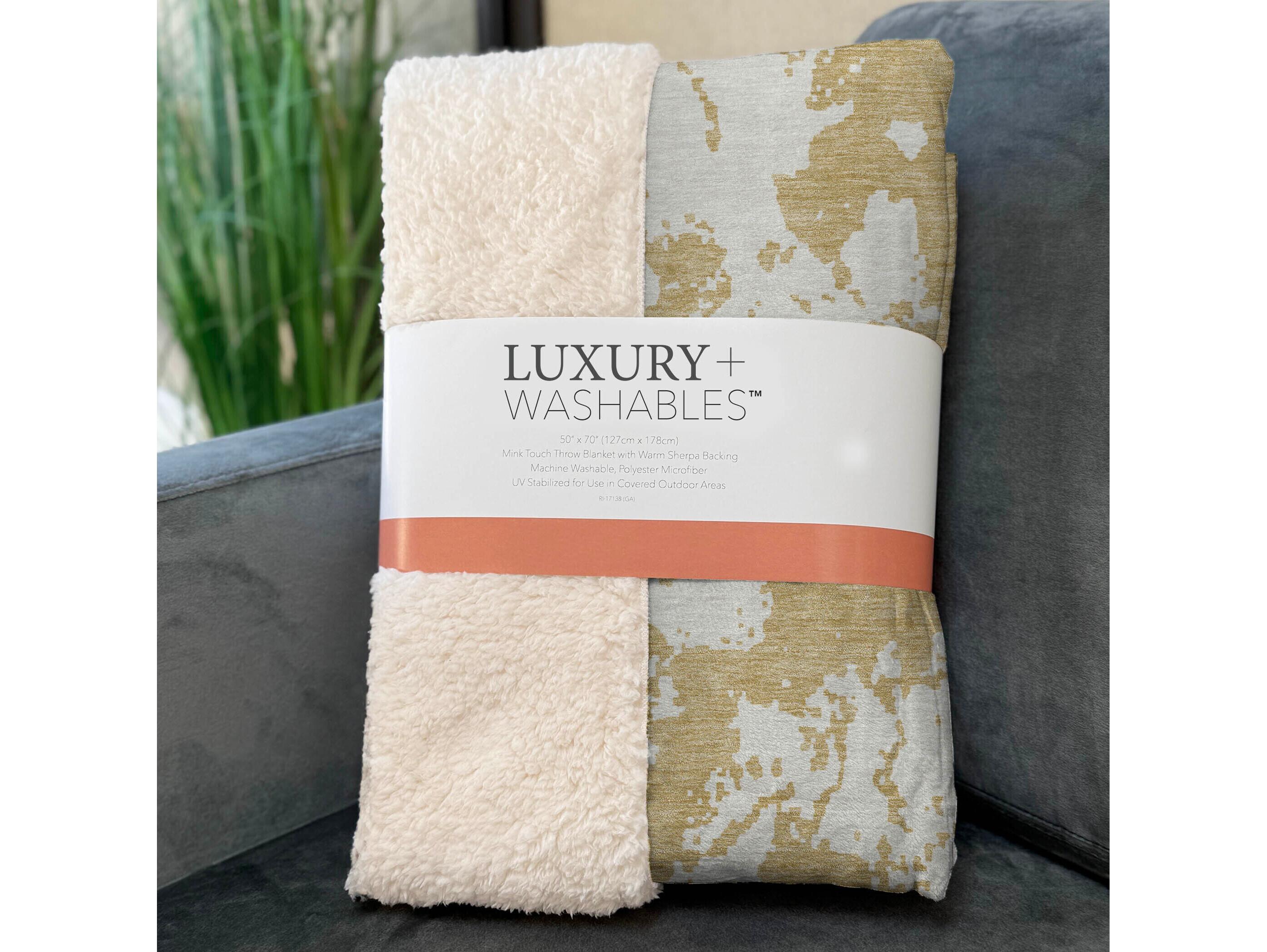 Dalyn Sherpa Gold Polyester Throw