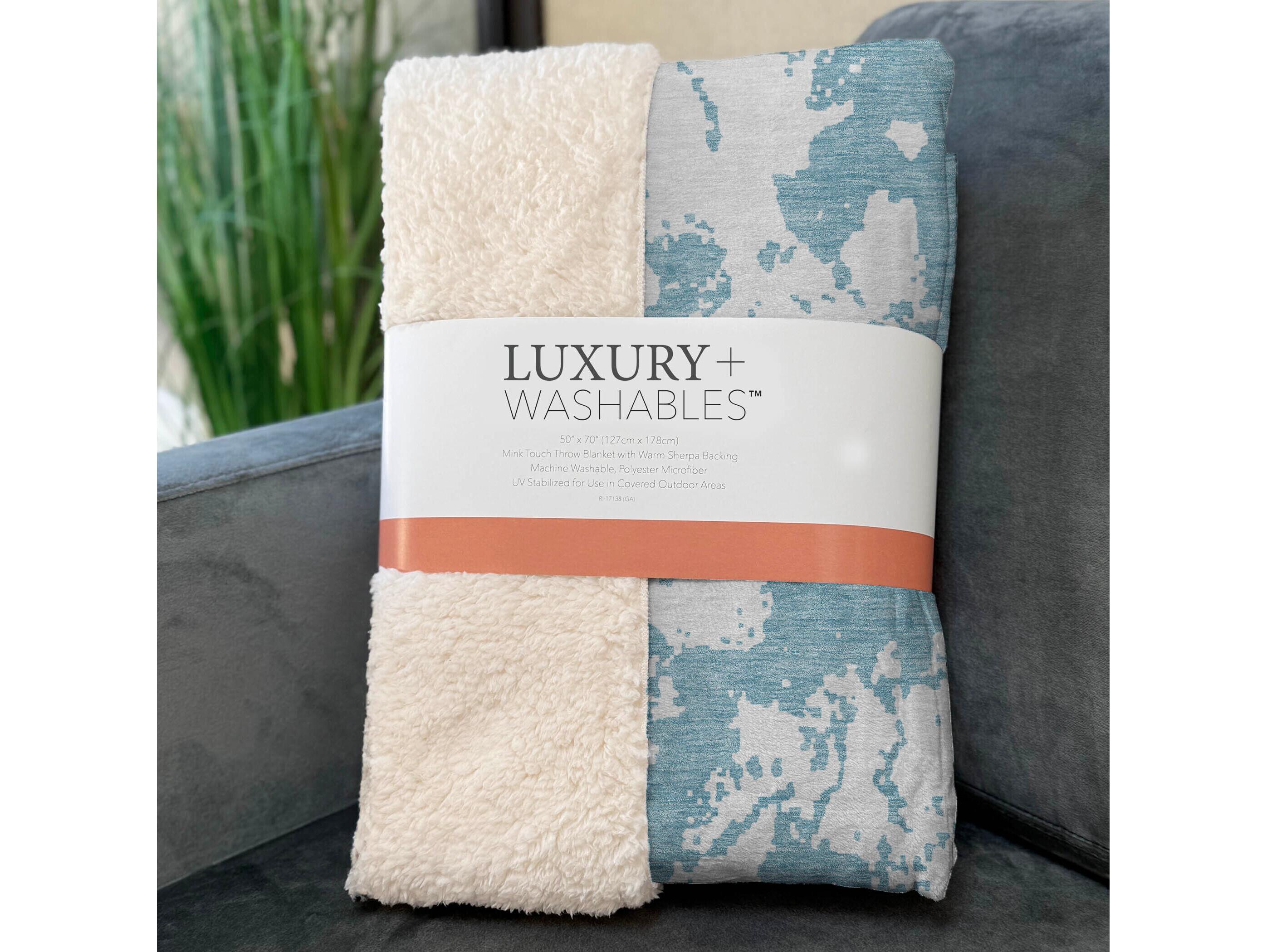 Dalyn Sherpa Blue Polyester Throw