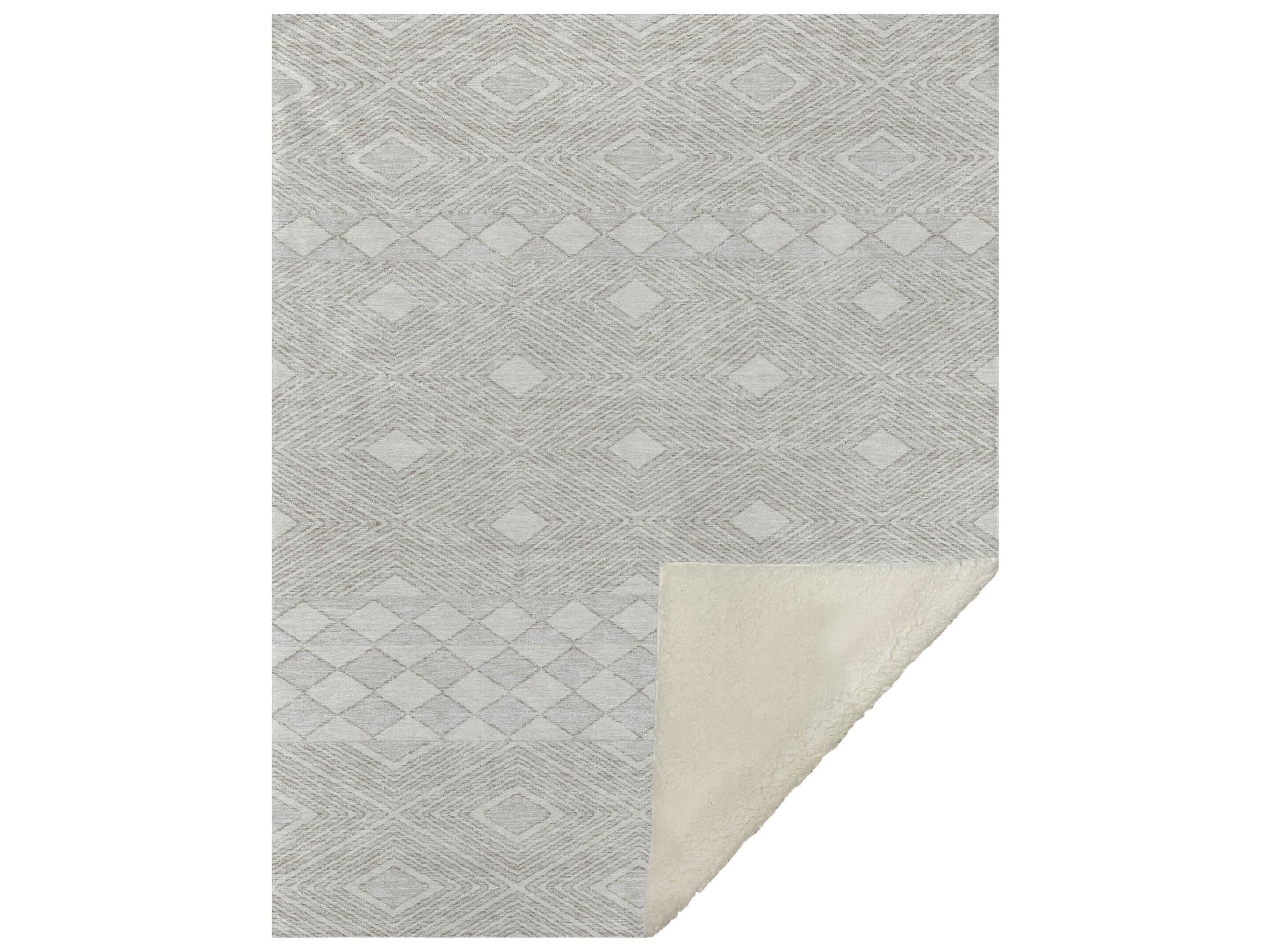 Dalyn Sherpa Ivory Polyester Throw
