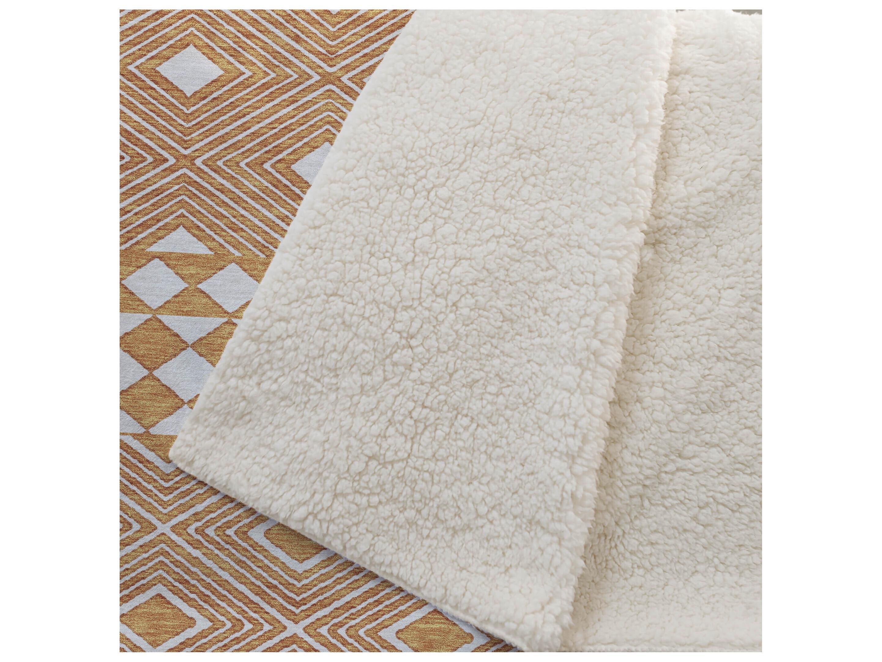 Dalyn Sherpa Orange Polyester Throw