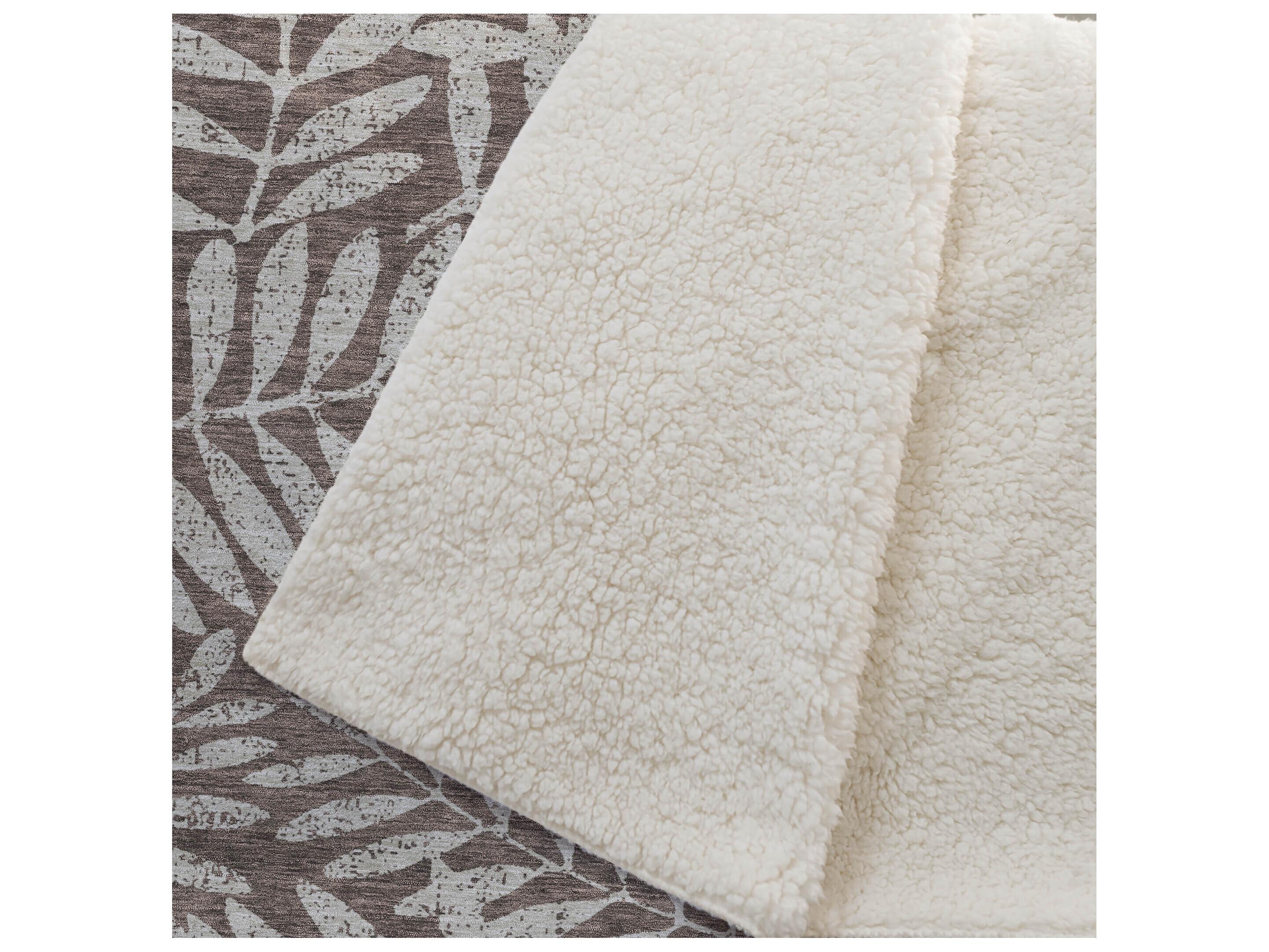 Dalyn Sherpa Brown Polyester Throw