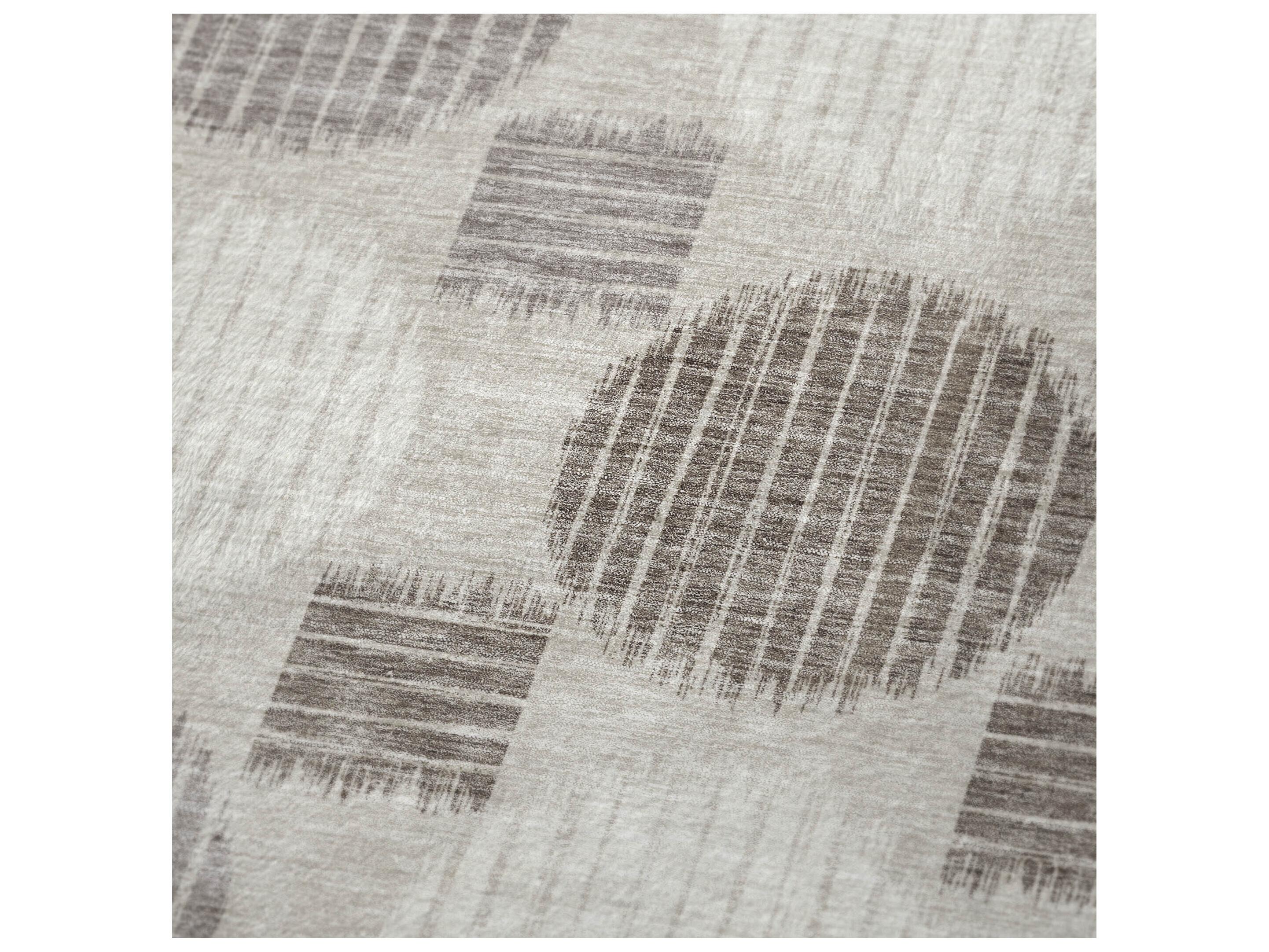 Dalyn Sherpa Brown Polyester Throw