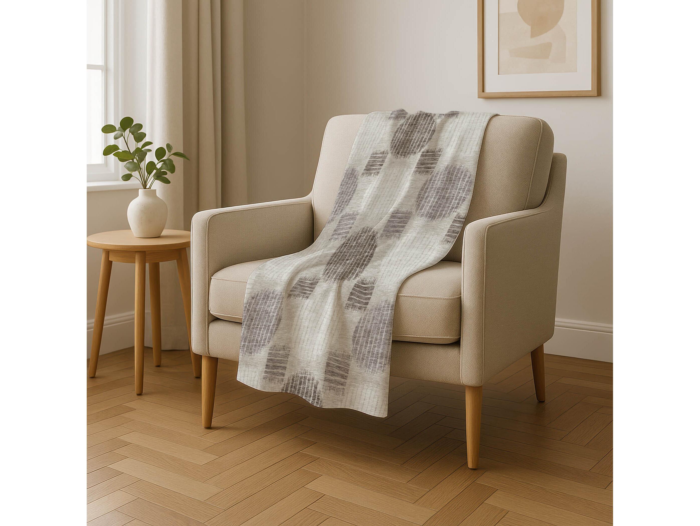 Dalyn Sherpa Brown Polyester Throw