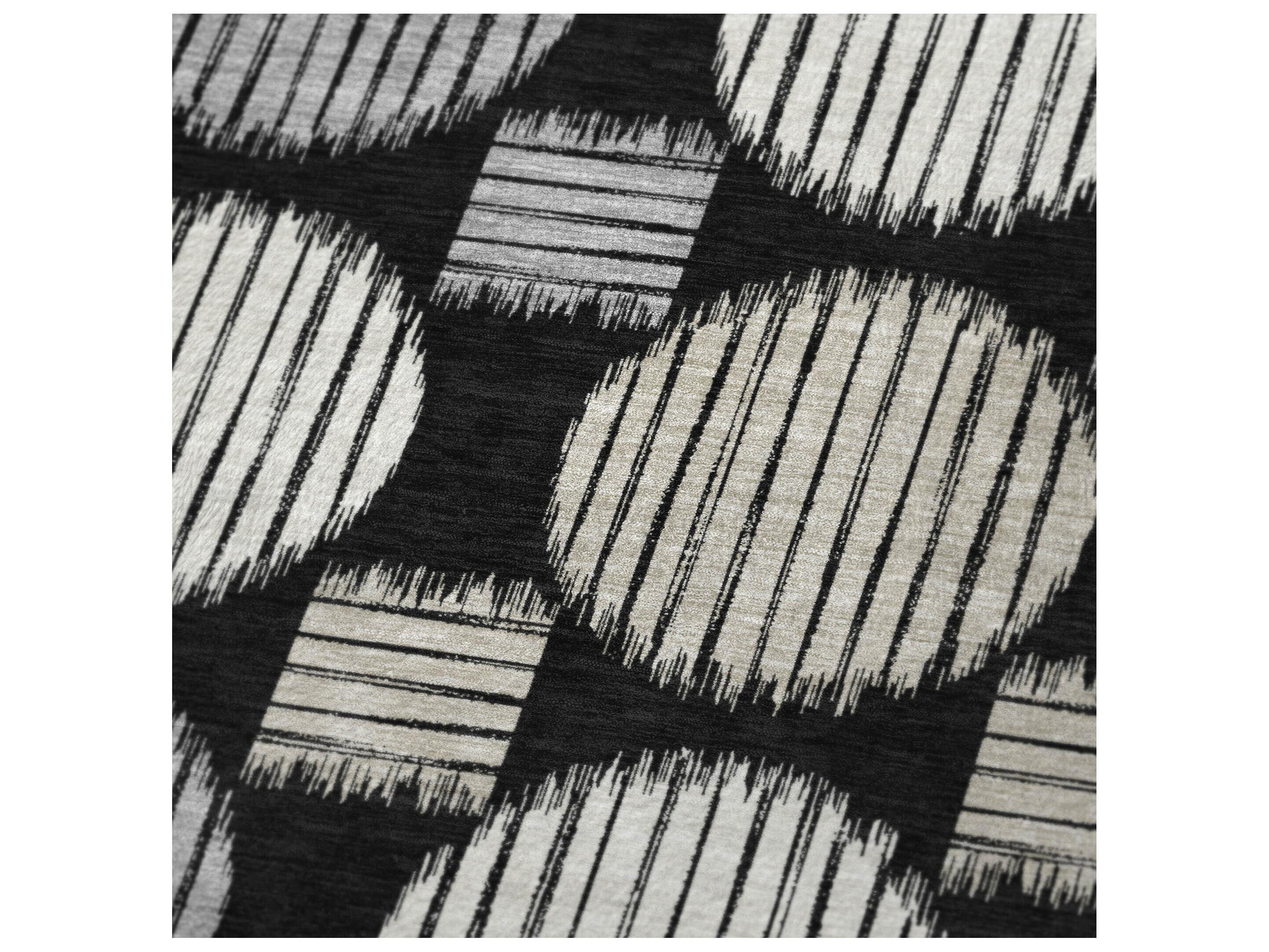 Dalyn Sherpa Black Polyester Throw